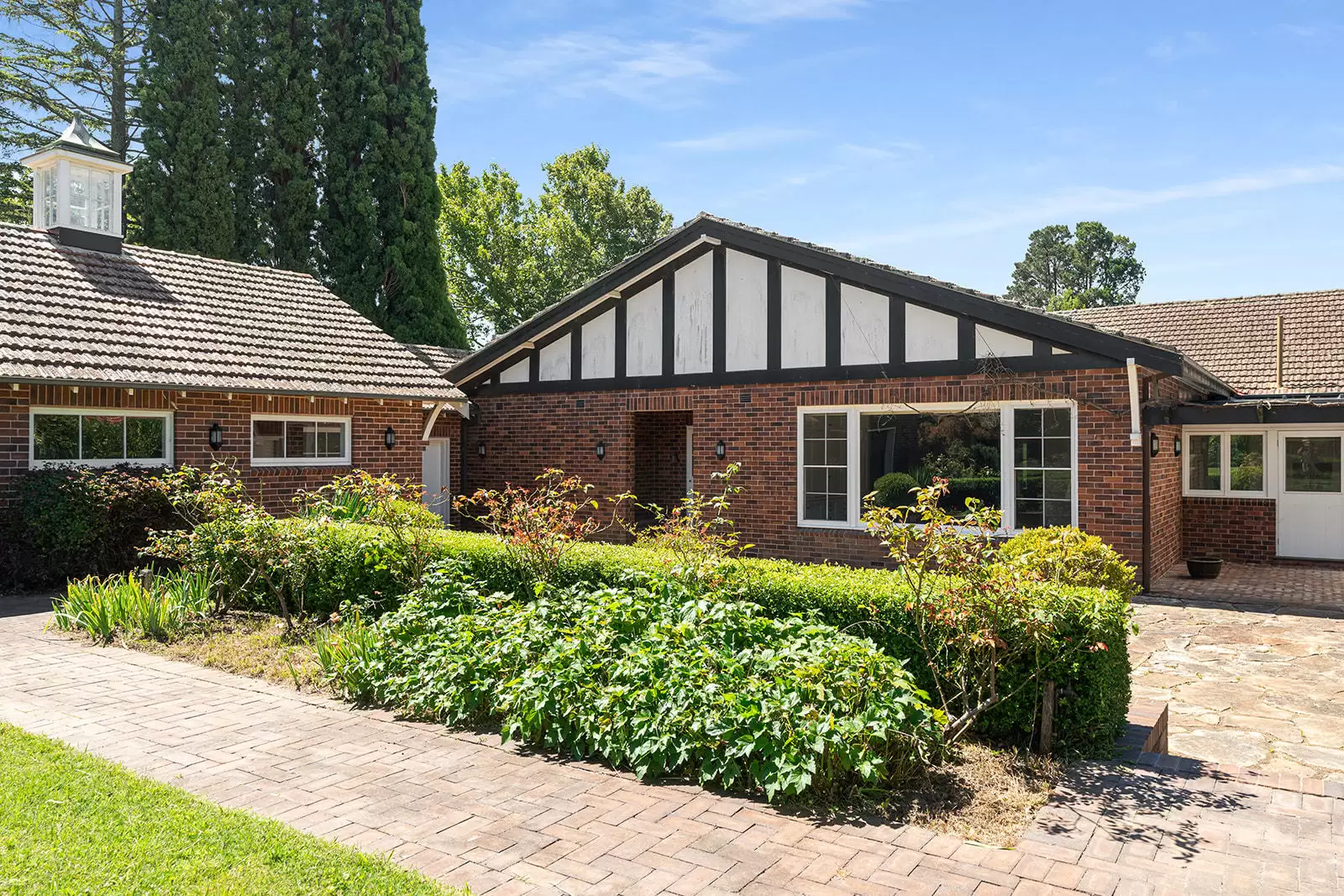 11 Links Road, Burradoo Sold by Sydney Sotheby's International Realty - image 5