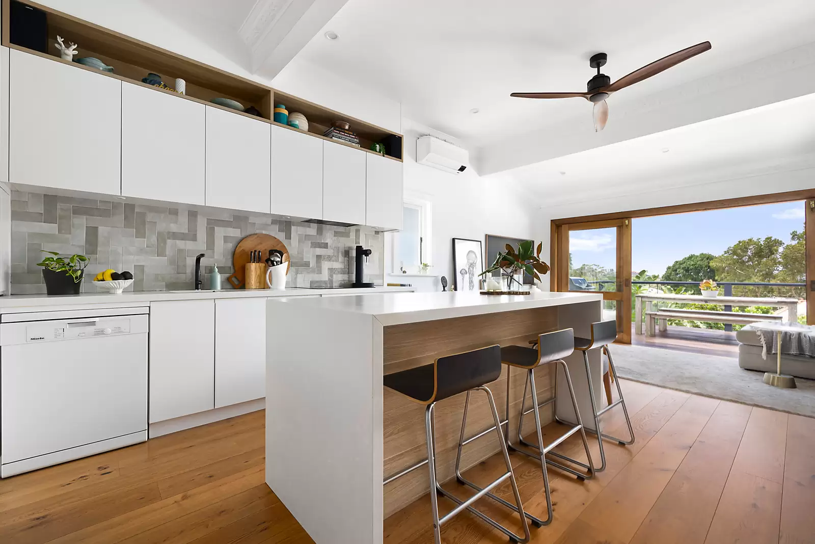 3 Heath Street, Randwick Sold by Sydney Sotheby's International Realty - image 3