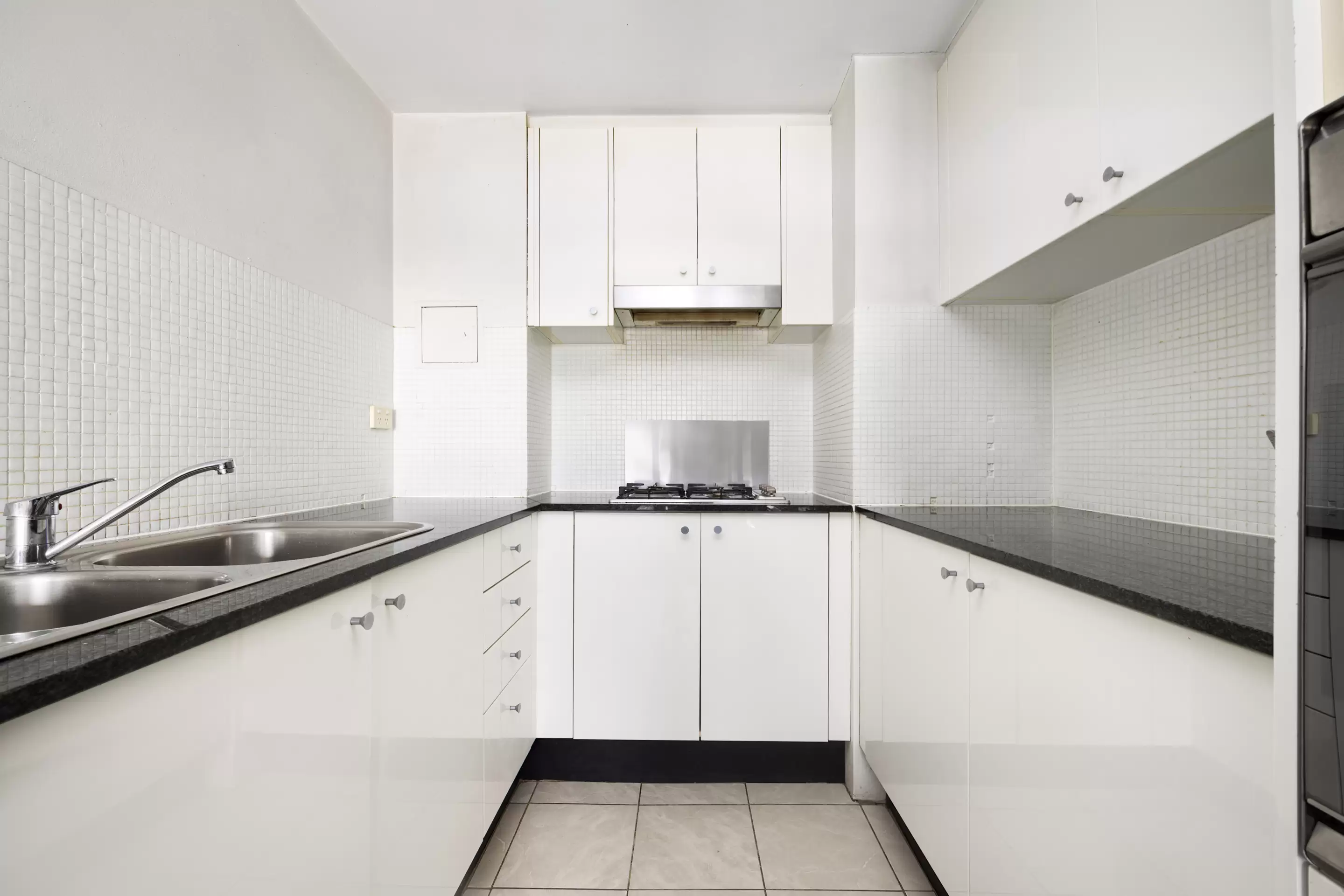 31/57-63 Belmore Road, Randwick Sold by Sydney Sotheby's International Realty - image 2