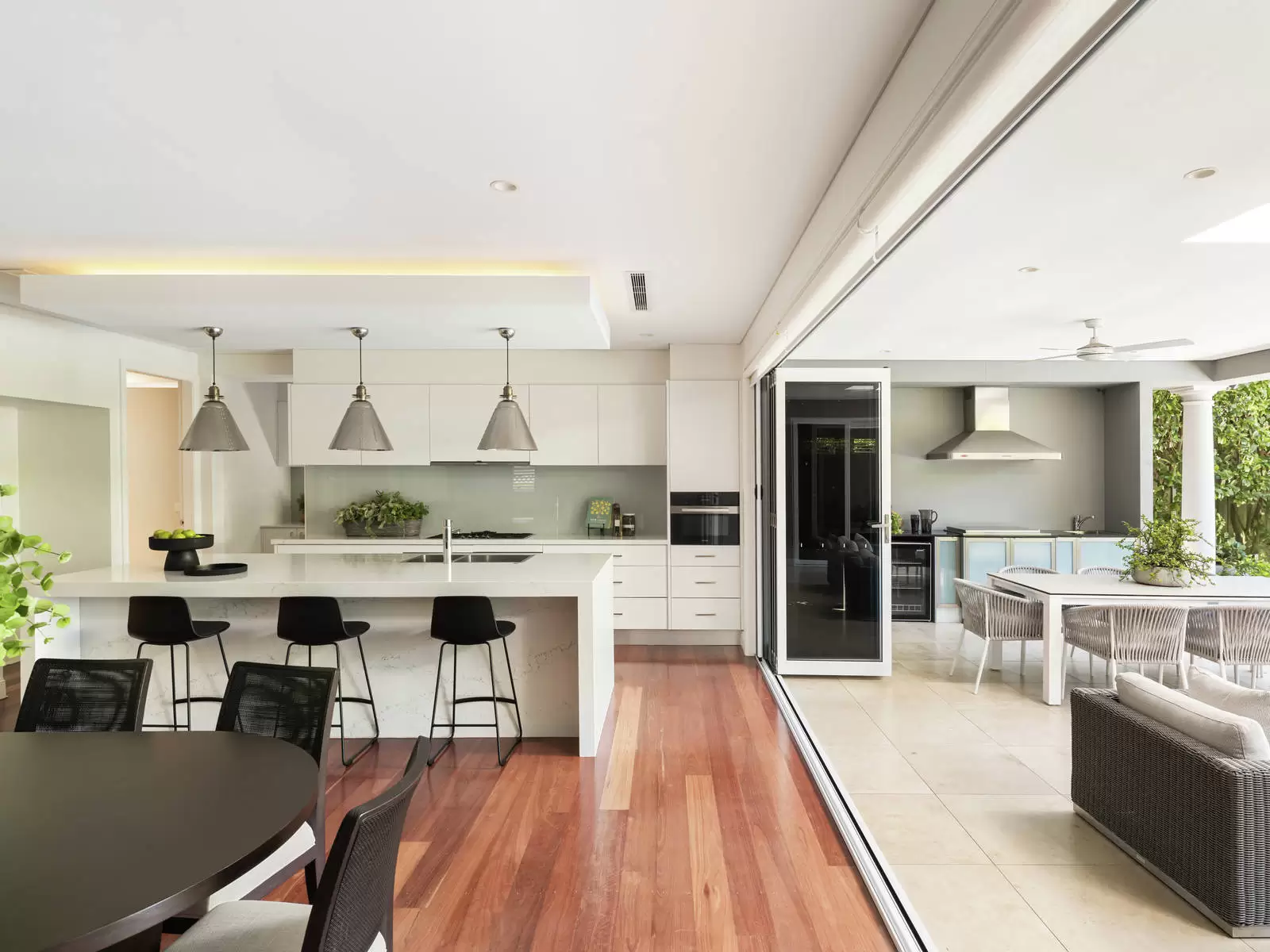 17 King Edward Street, Pymble Sold by Sydney Sotheby's International Realty - image 5