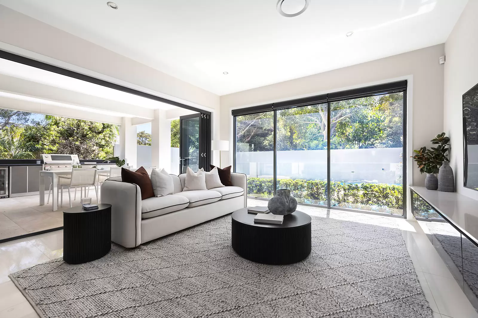 108 Dover Road, Dover Heights Sold by Sydney Sotheby's International Realty - image 2