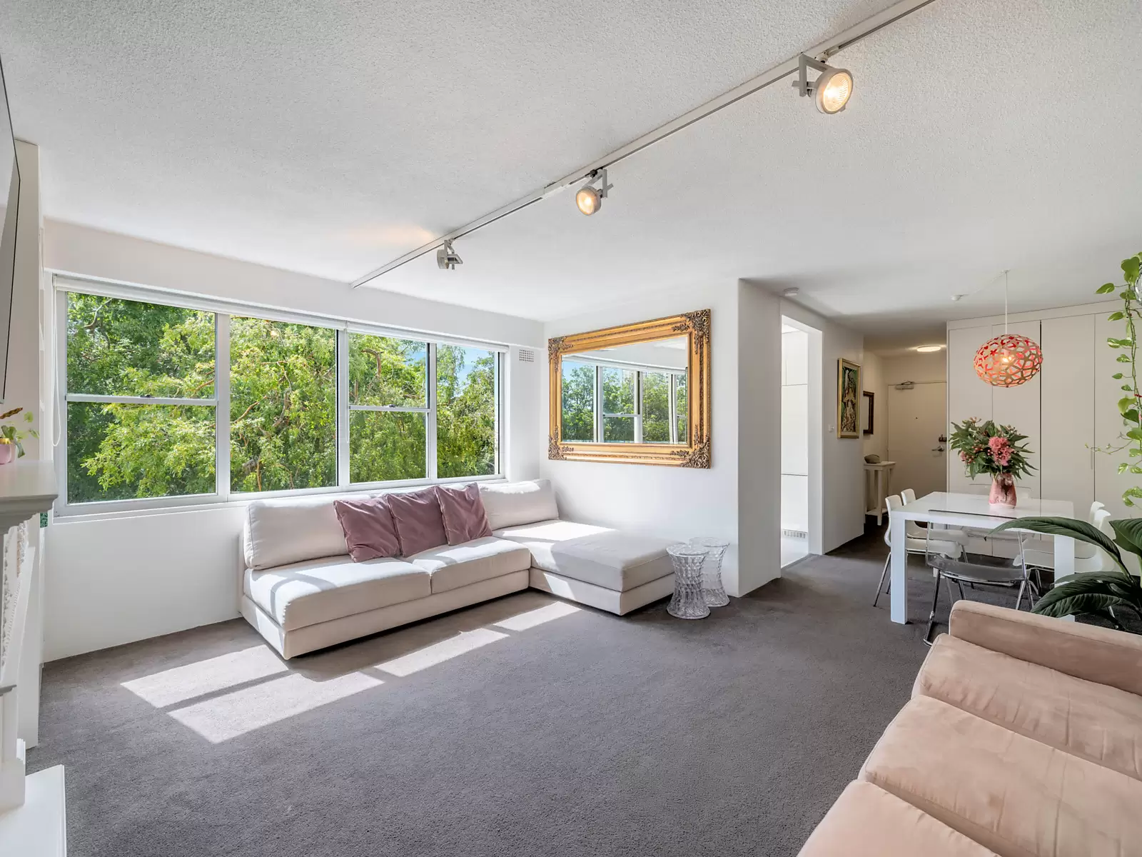 17/5 St Marks Road, Darling Point Sold by Sydney Sotheby's International Realty - image 1
