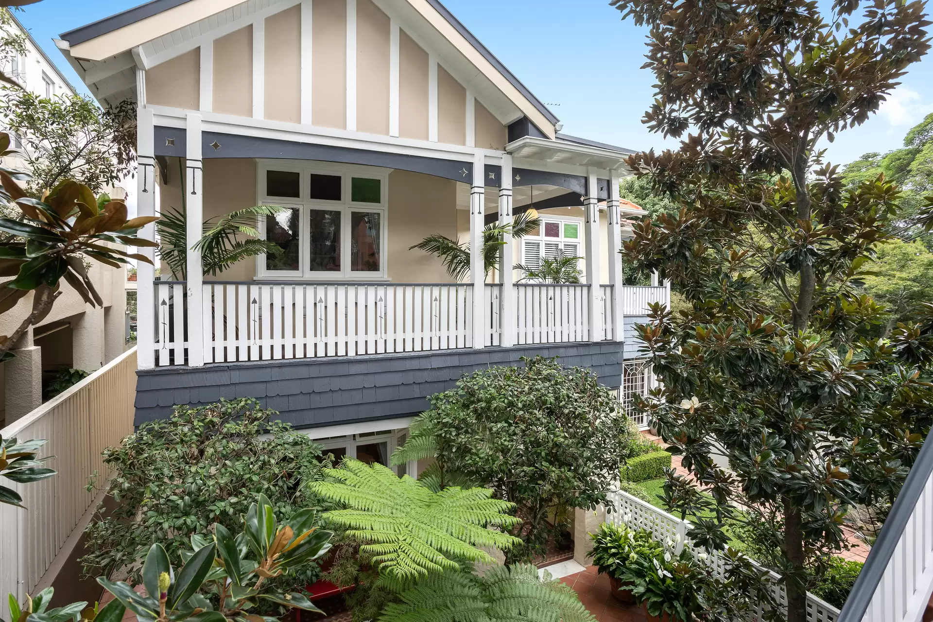 69 Cremorne Road, Cremorne Point Sold by Sydney Sotheby's International Realty - image 1