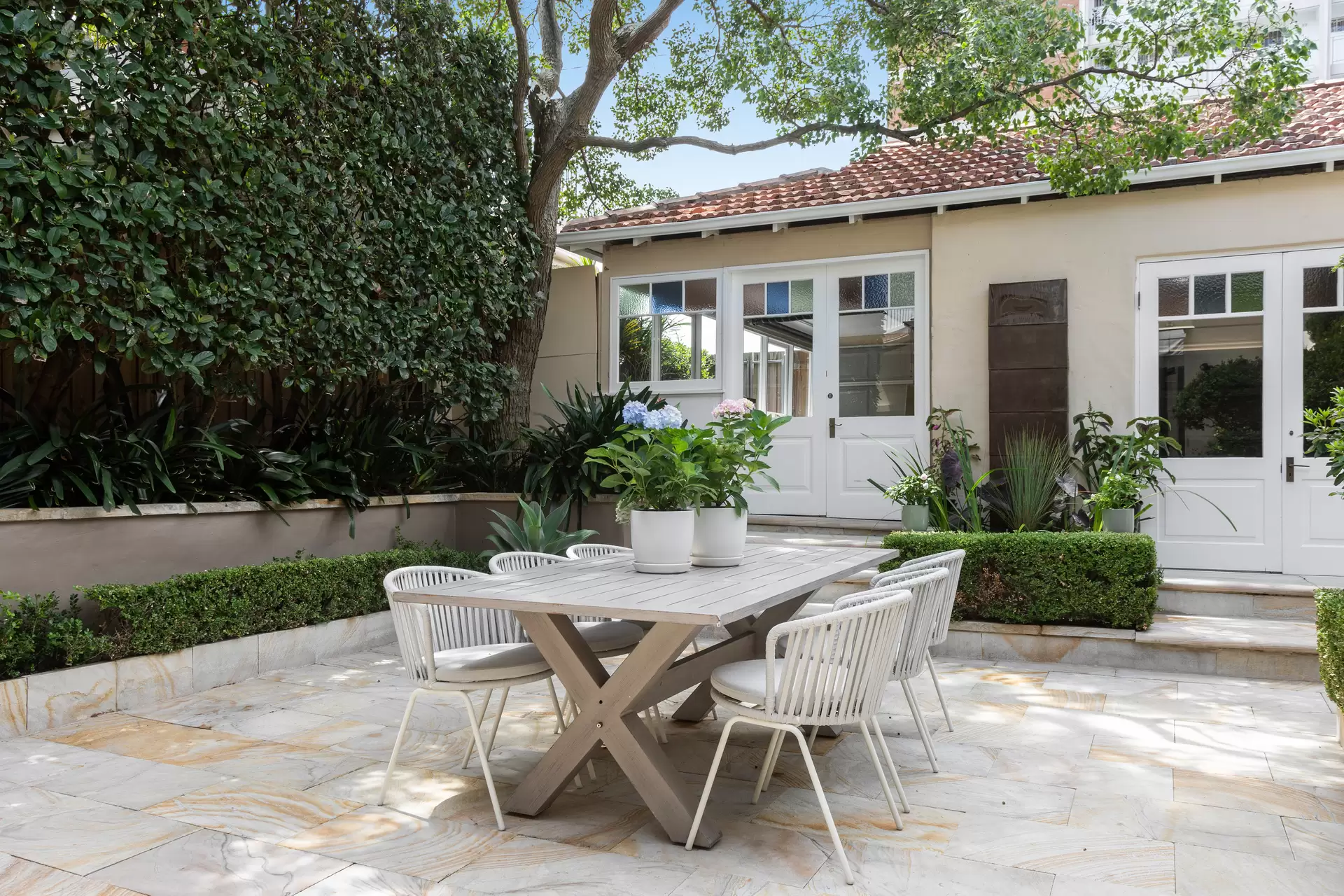 69 Cremorne Road, Cremorne Point Sold by Sydney Sotheby's International Realty - image 1