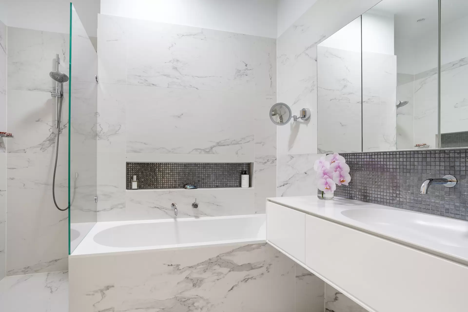 69 Cremorne Road, Cremorne Point Sold by Sydney Sotheby's International Realty - image 1