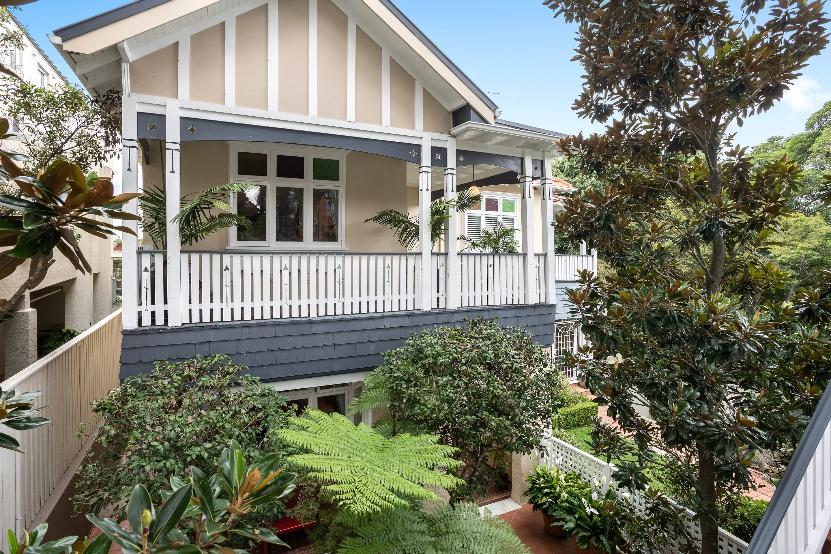 69 Cremorne Road, Cremorne Point Sold by Sydney Sotheby's International Realty - image 1