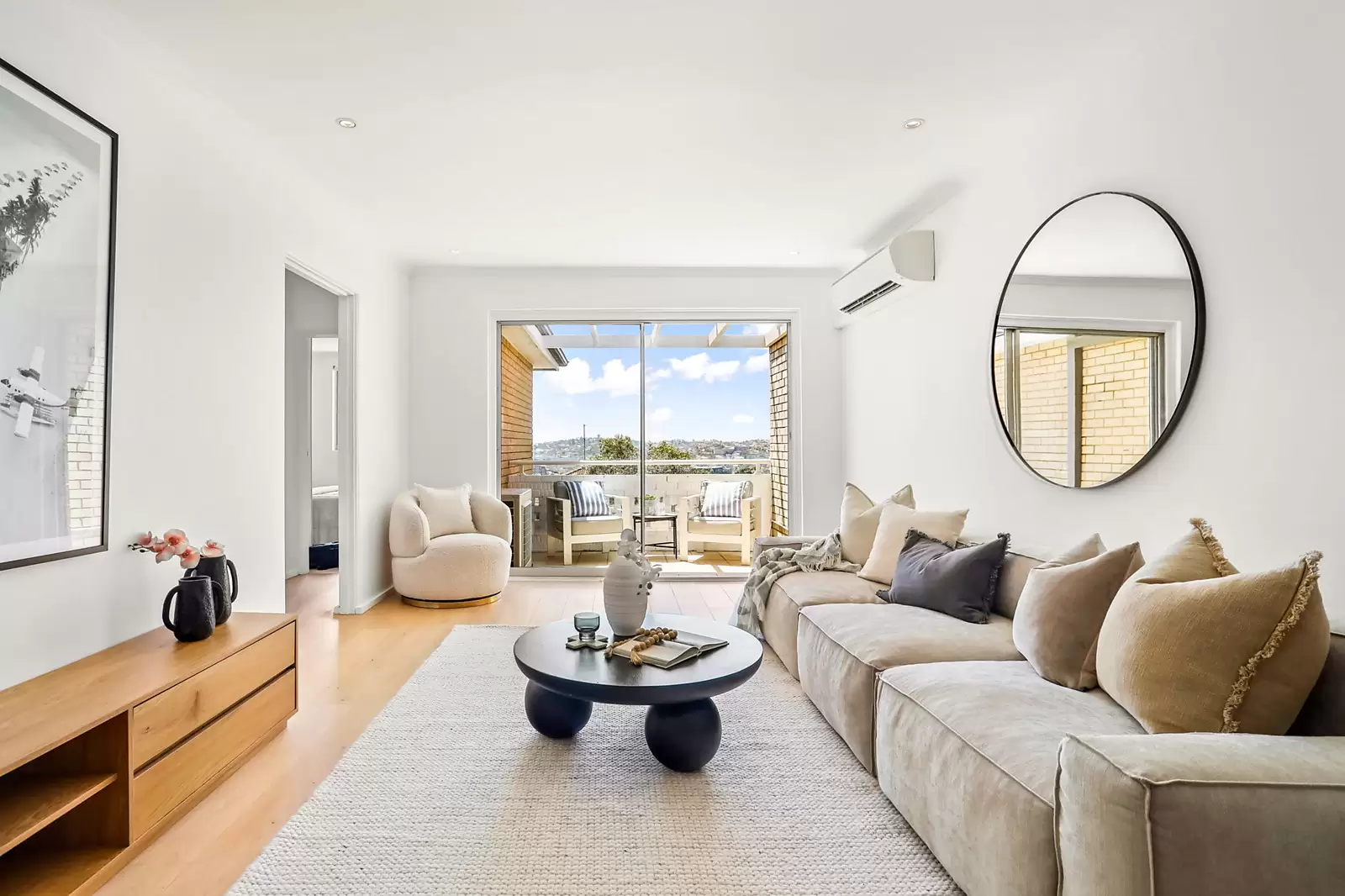 8/305 Bondi Road, Bondi Sold by Sydney Sotheby's International Realty - image 1