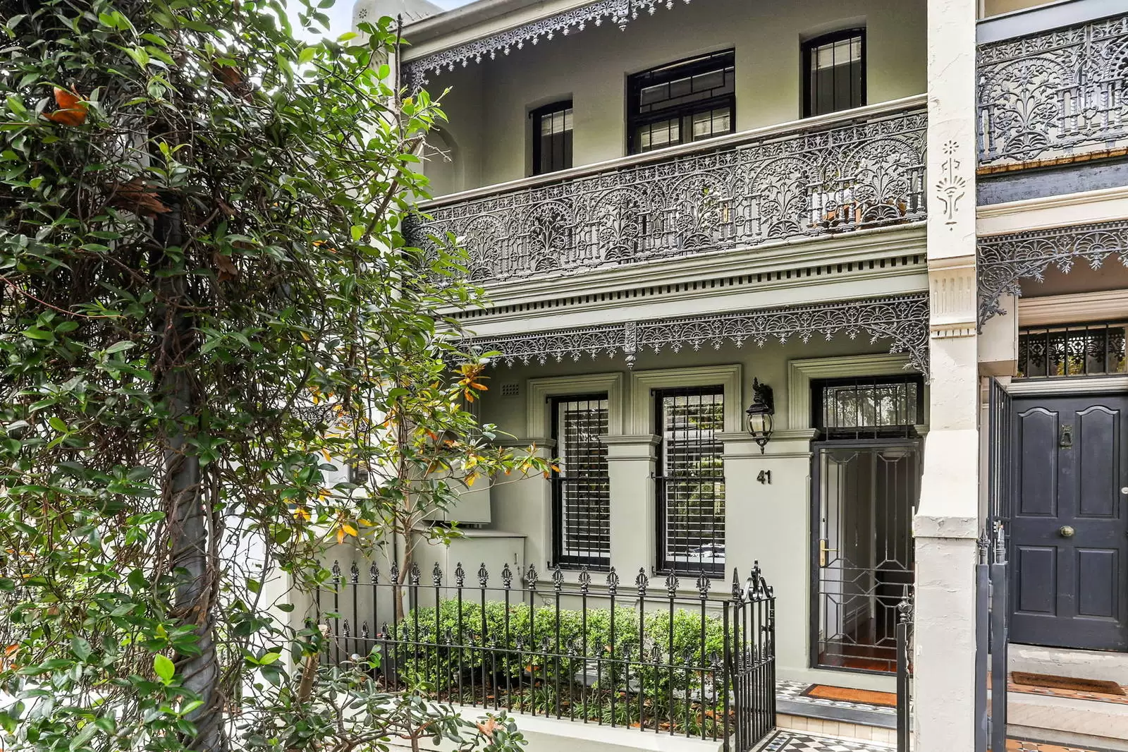 41 Liverpool Street, Paddington Sold by Sydney Sotheby's International Realty - image 1