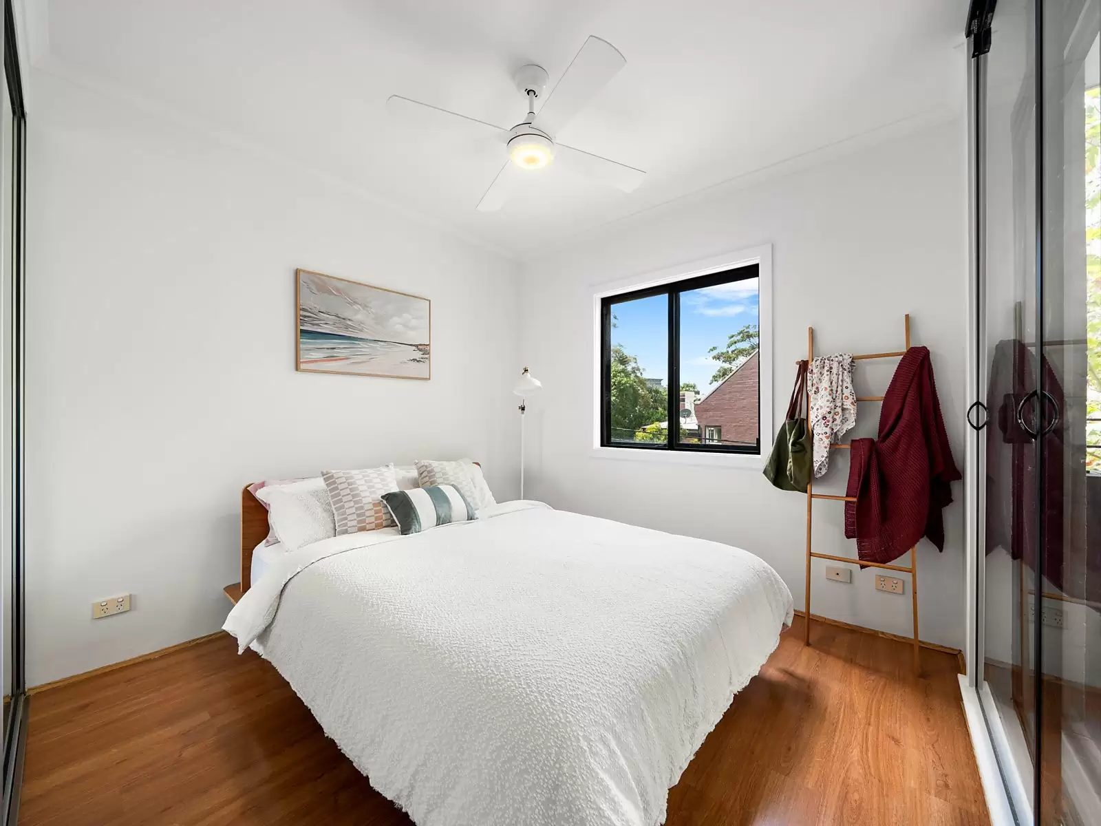 24/3-13 Erskineville Road, Newtown Sold by Sydney Sotheby's International Realty - image 7