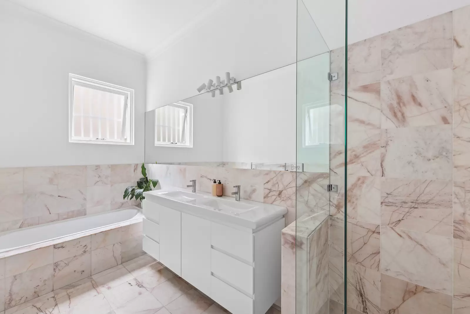 29 Division Street, Coogee Sold by Sydney Sotheby's International Realty - image 16
