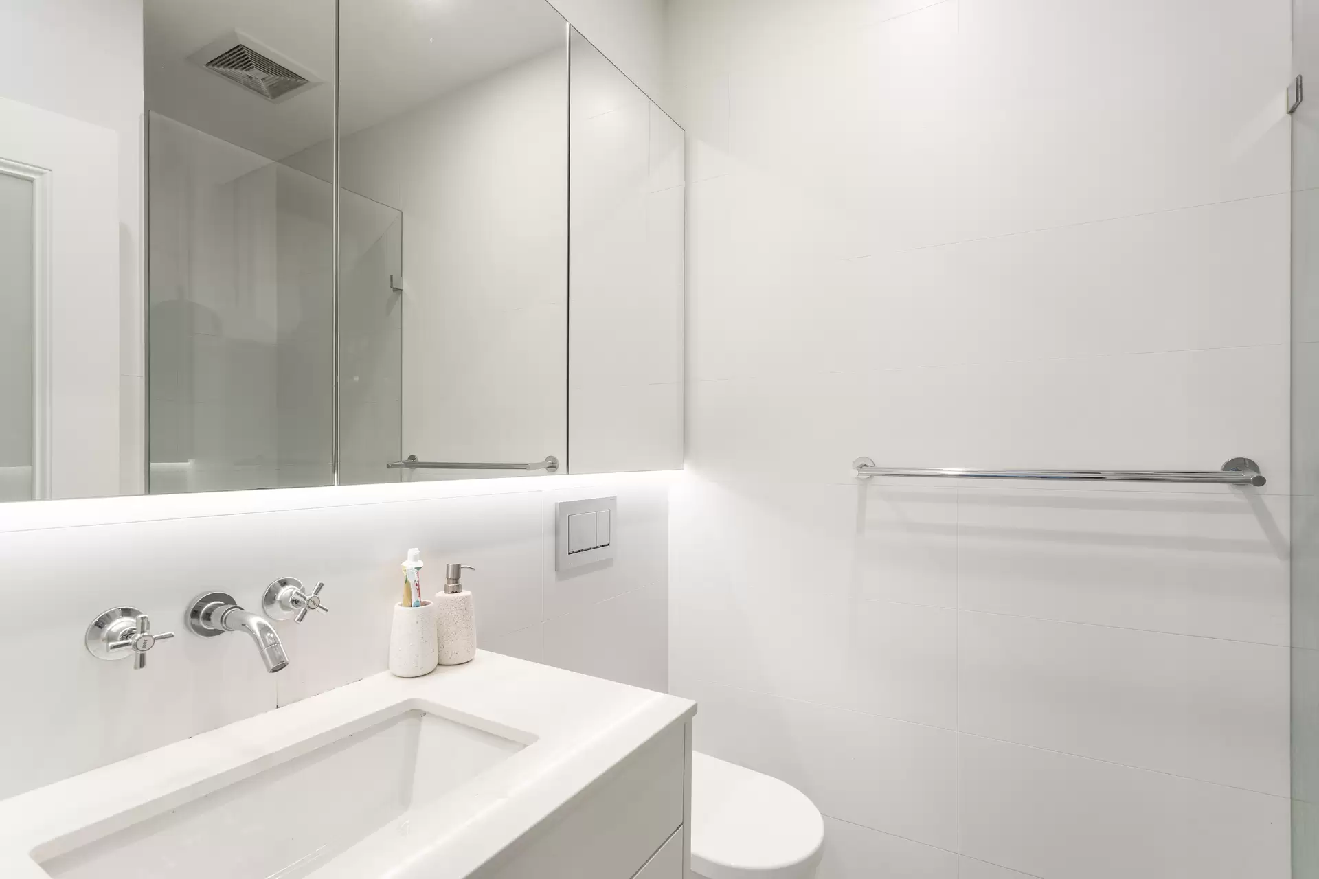 39 & 39a Albion Avenue, Paddington Sold by Sydney Sotheby's International Realty - image 1