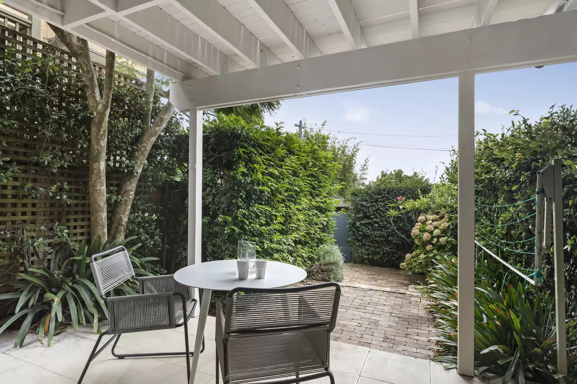 52 Cook Road, Centennial Park Sold by Sydney Sotheby's International Realty - image 1