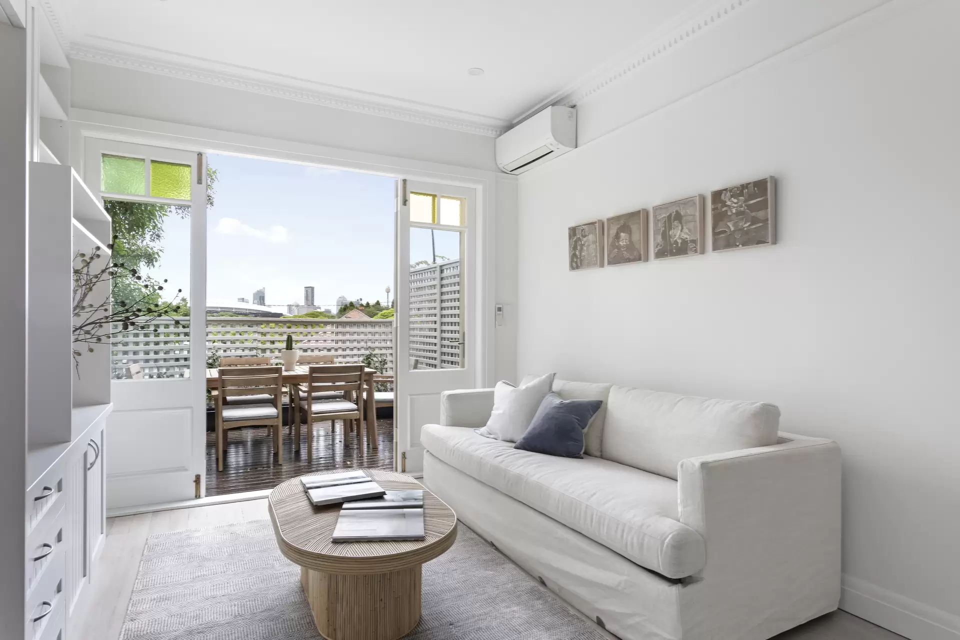 52 Cook Road, Centennial Park Sold by Sydney Sotheby's International Realty - image 1