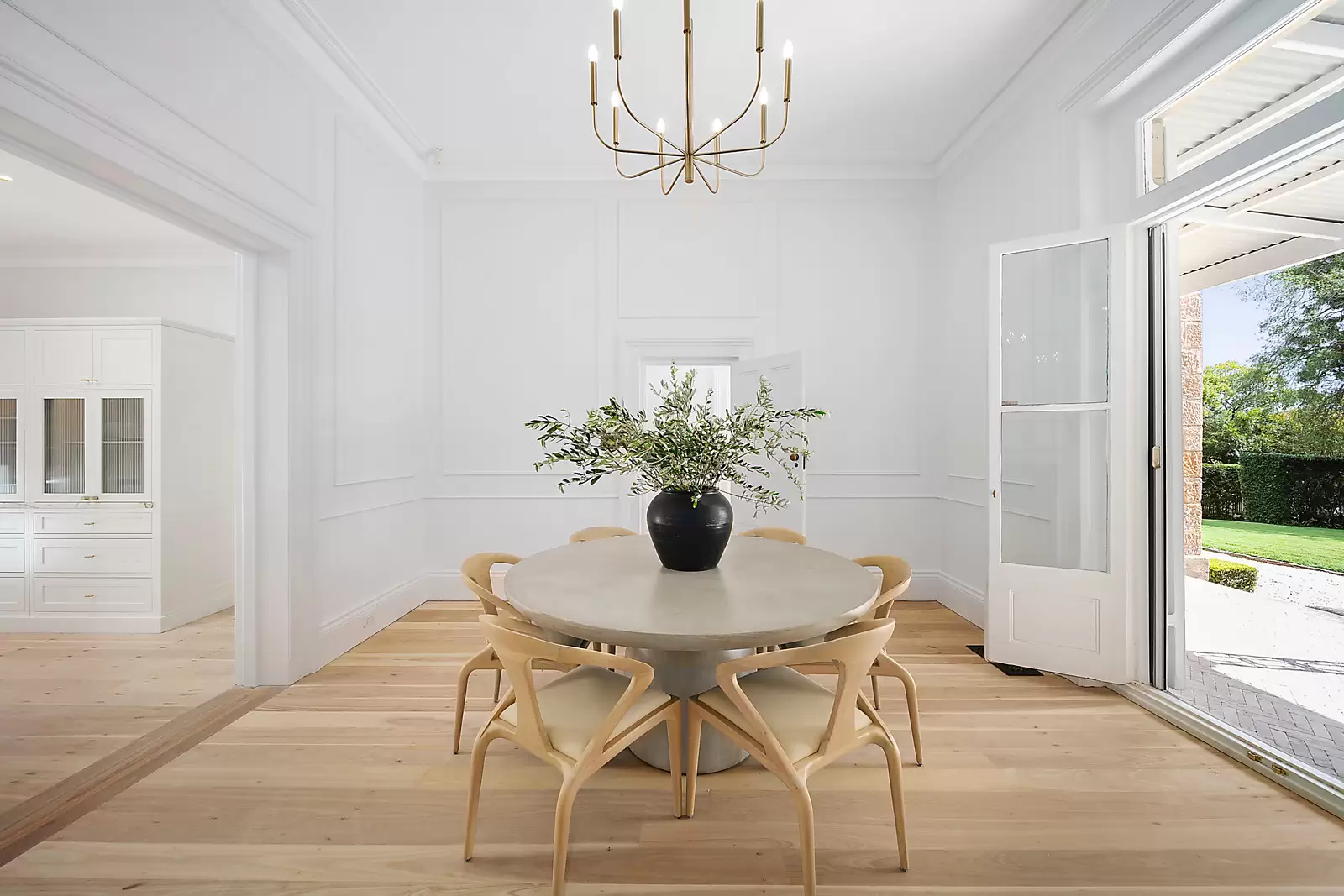 22 Avenue Road, Hunters Hill Sold by Sydney Sotheby's International Realty - image 4