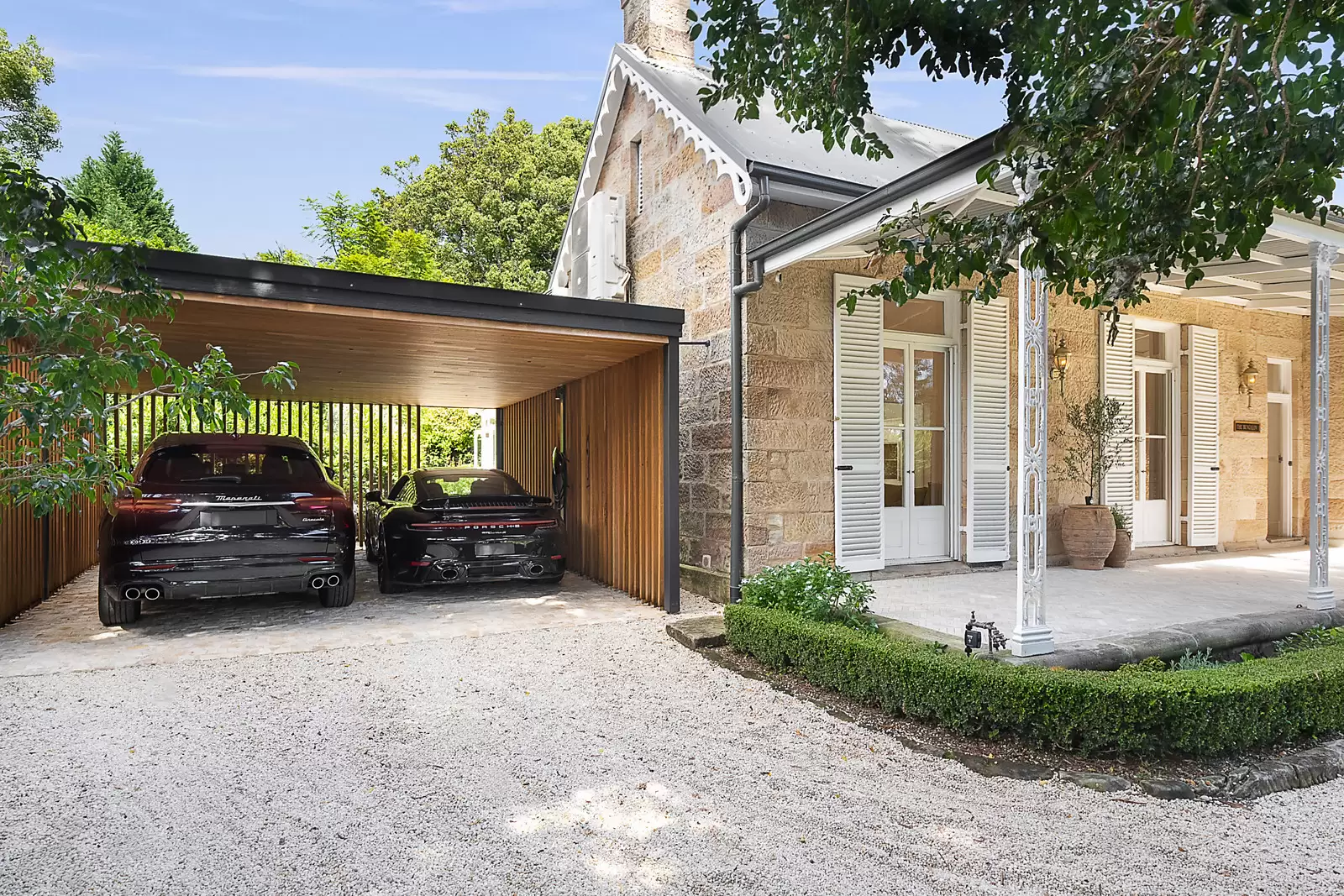 22 Avenue Road, Hunters Hill Sold by Sydney Sotheby's International Realty - image 2