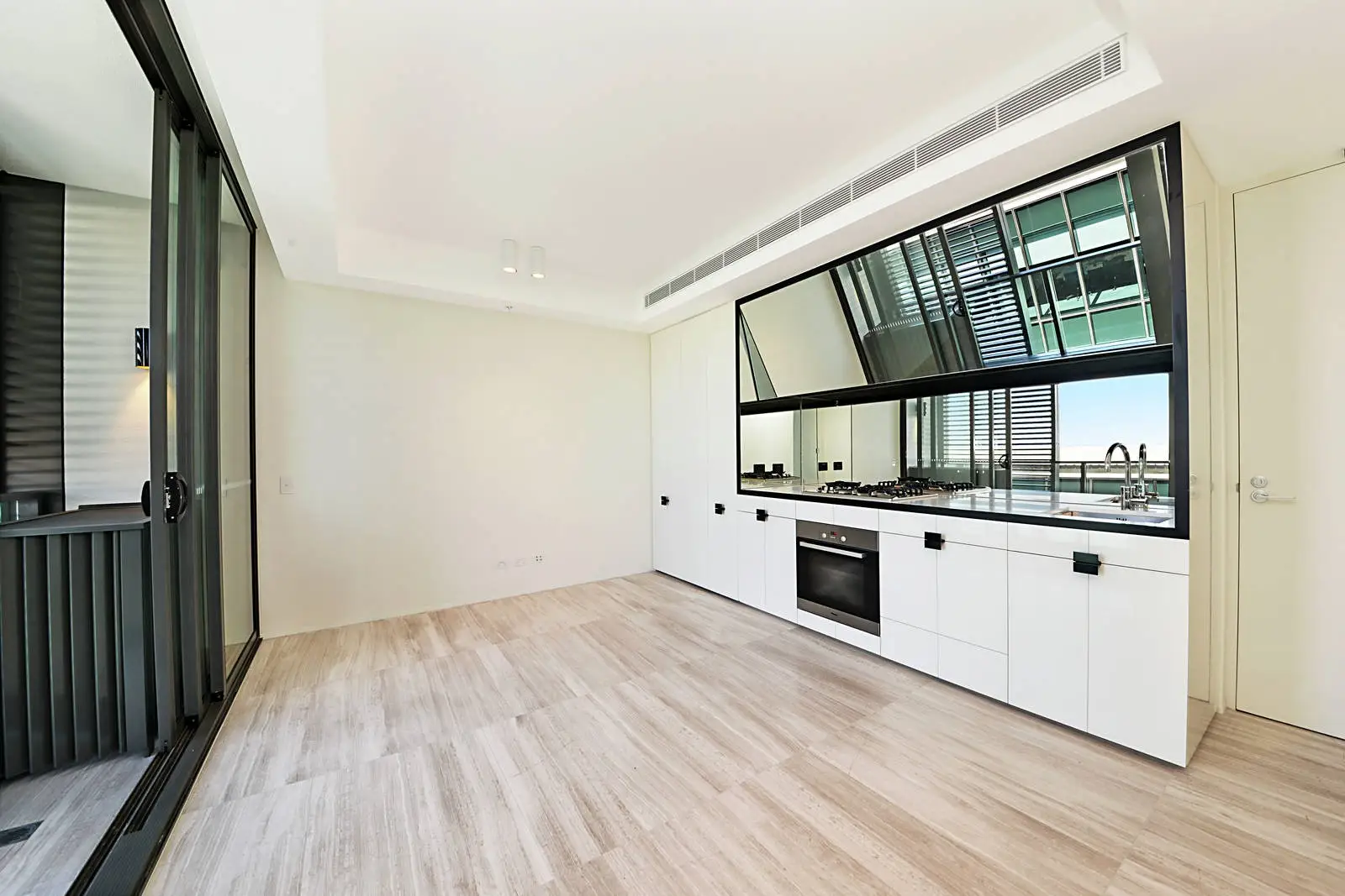 N18.08/33 Ultimo Road, Haymarket Leased by Sydney Sotheby's International Realty - image 2
