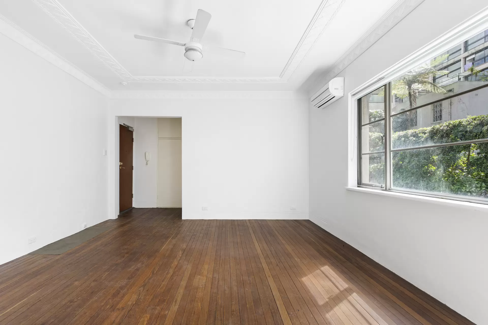 14/9 Esplanade, Elizabeth Bay Sold by Sydney Sotheby's International Realty - image 1