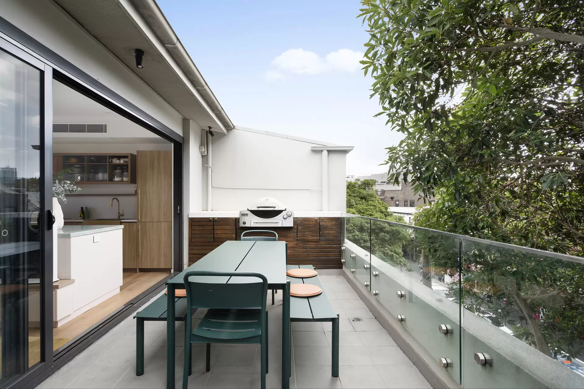 9/265 Crown Street, Surry Hills Sold by Sydney Sotheby's International Realty - image 1