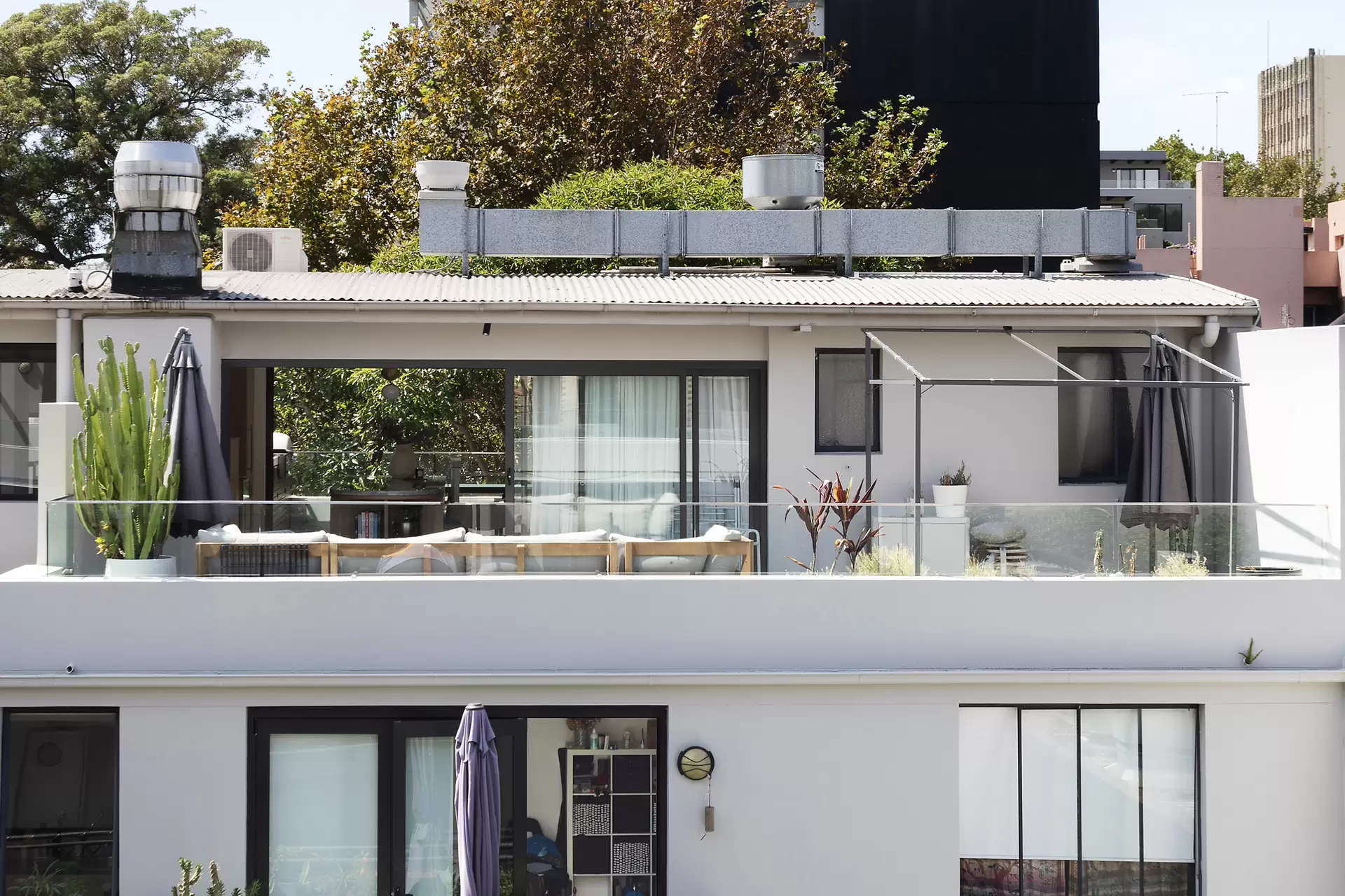 9/265 Crown Street, Surry Hills Sold by Sydney Sotheby's International Realty - image 1