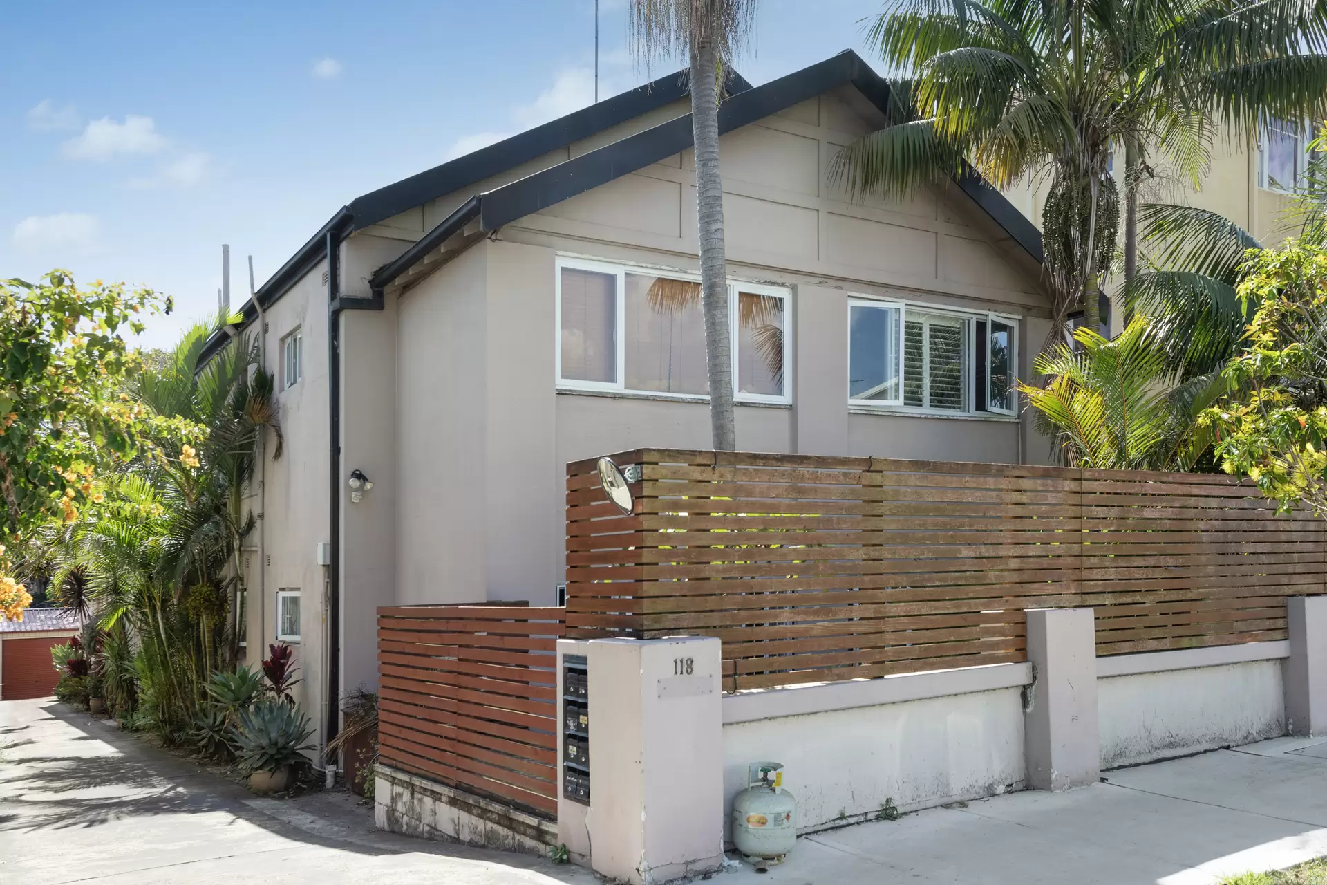 1/118 Curlewis Street, Bondi Beach Sold by Sydney Sotheby's International Realty - image 1