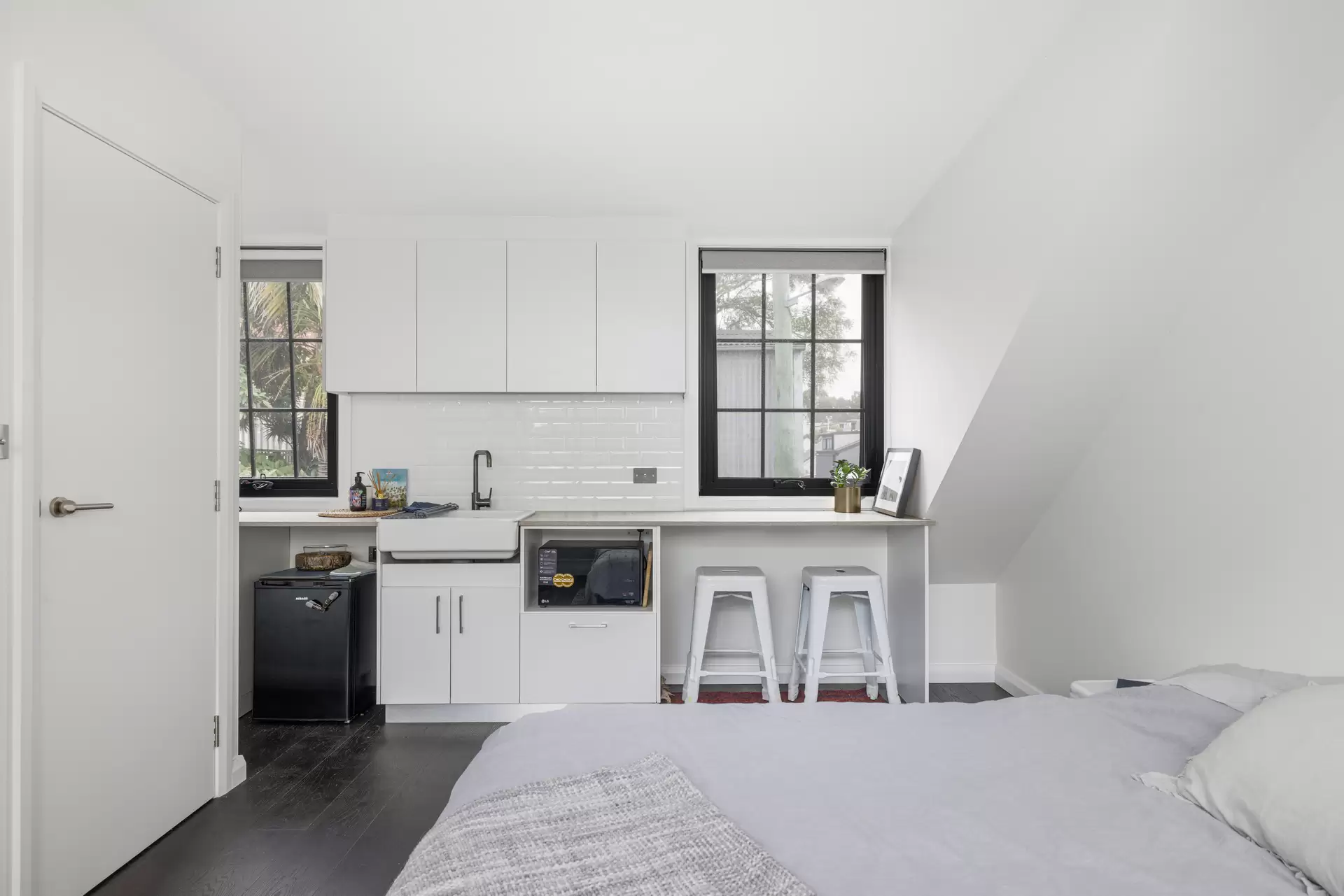 720 Bourke Street, Redfern Sold by Sydney Sotheby's International Realty - image 1