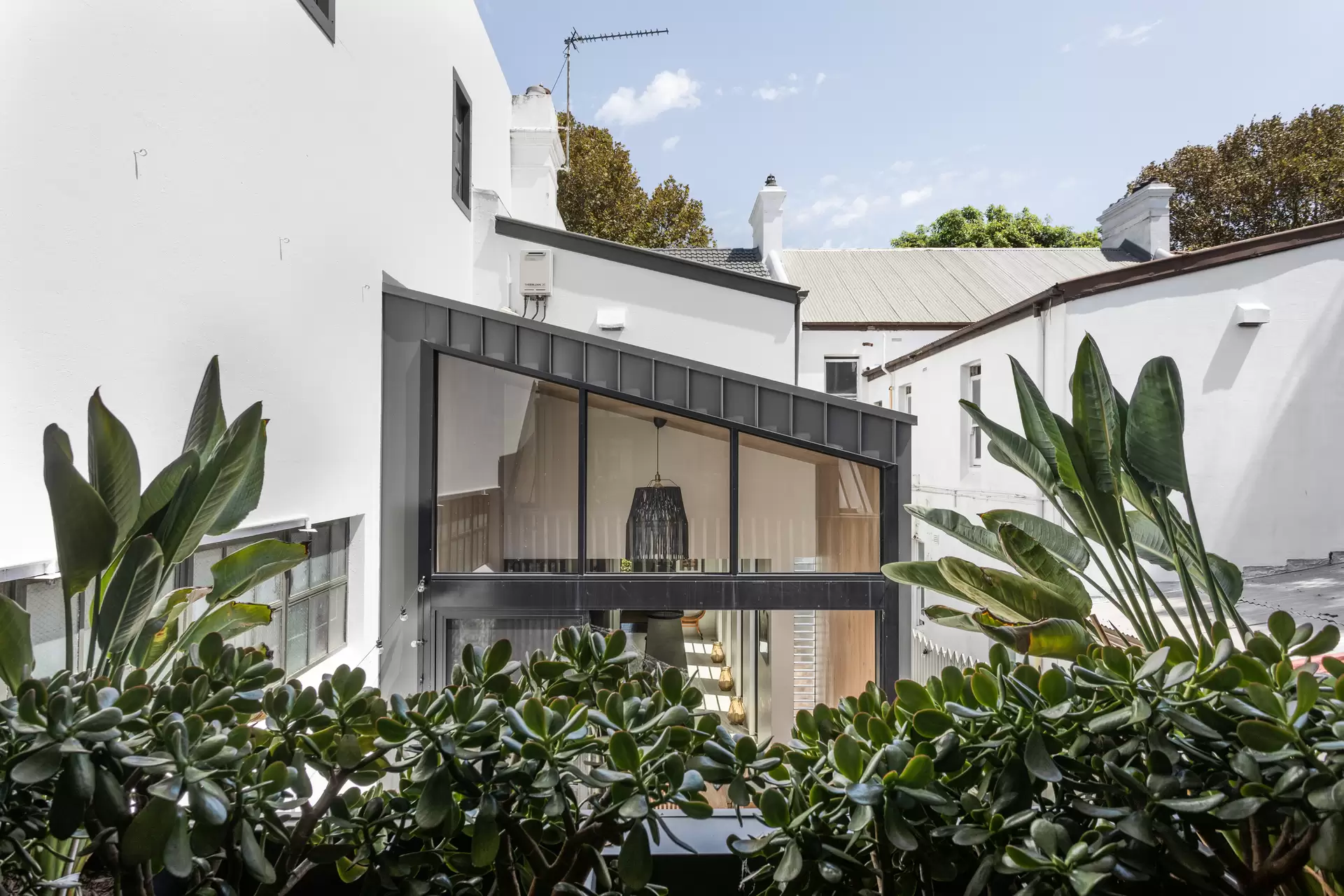 720 Bourke Street, Redfern Sold by Sydney Sotheby's International Realty - image 1