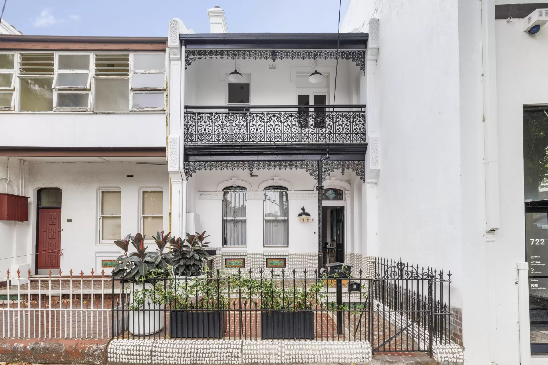 720 Bourke Street, Redfern Sold by Sydney Sotheby's International Realty - image 1
