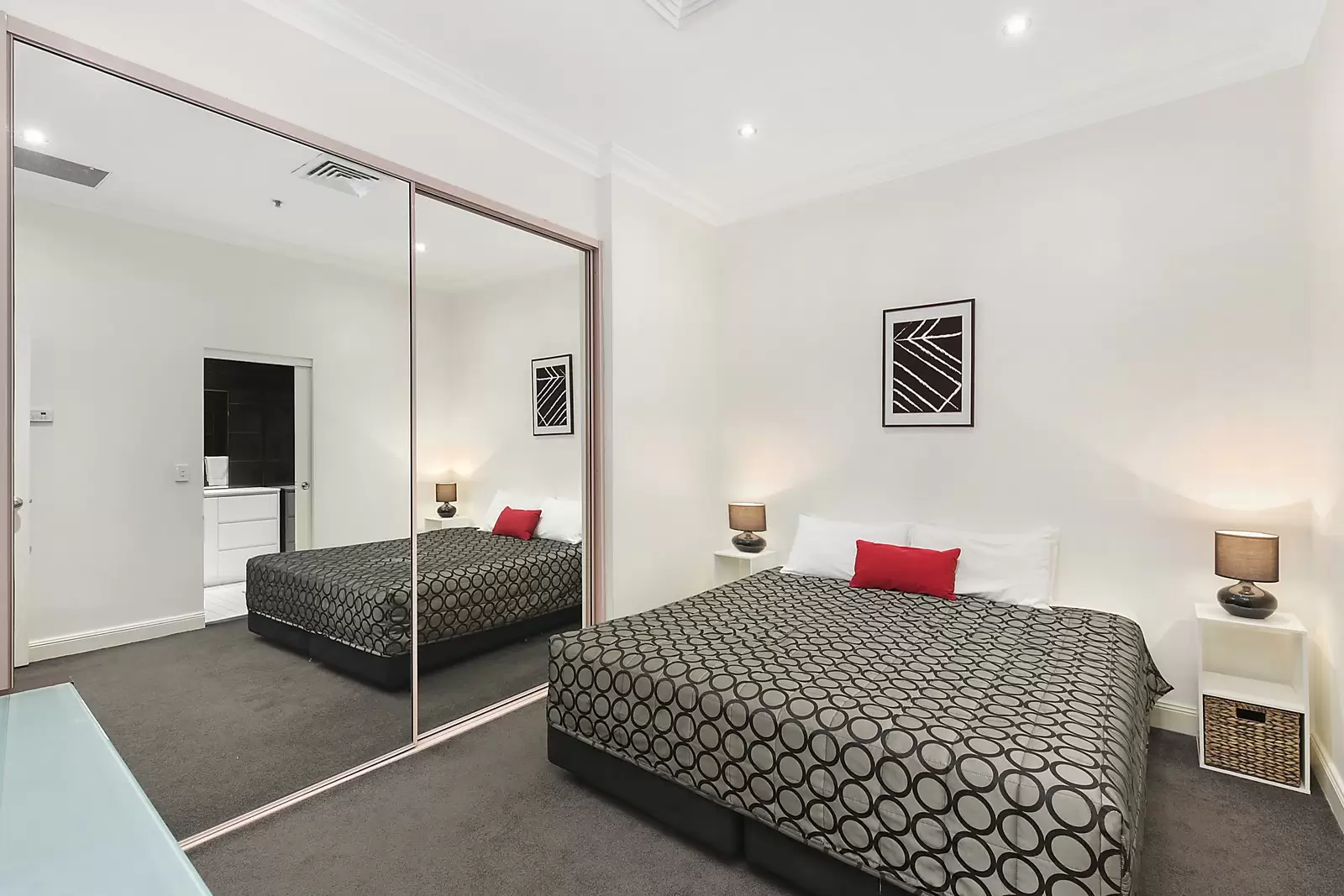 307/88 Dowling Street, Woolloomooloo Sold by Sydney Sotheby's International Realty - image 5