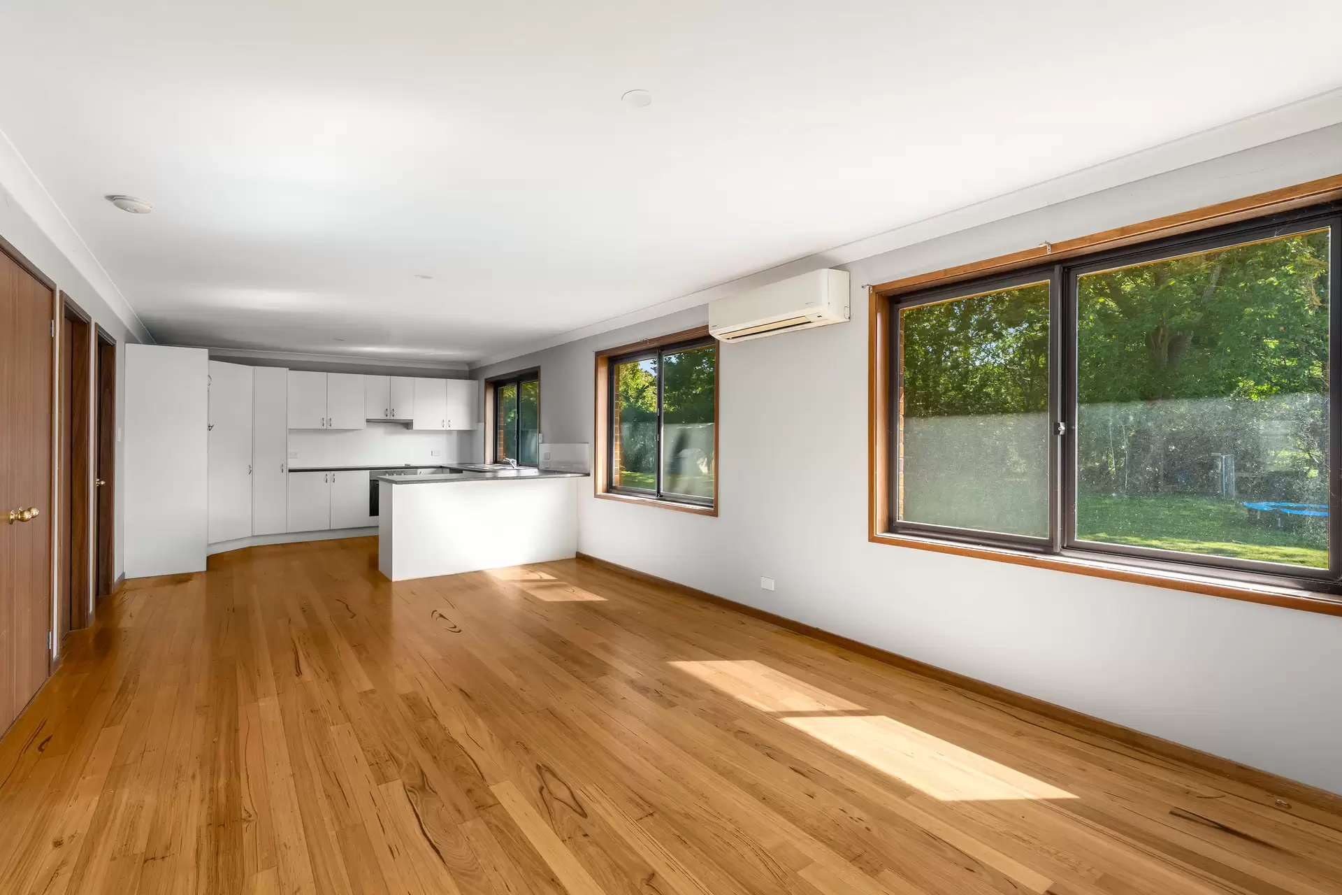8 Eridge Park Road, Burradoo Sold by Sydney Sotheby's International Realty - image 8