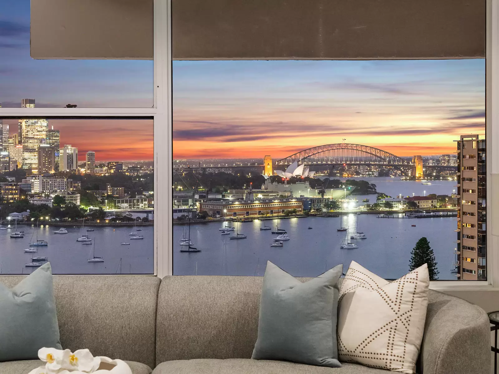 22/60 Darling Point Road, Darling Point Sold by Sydney Sotheby's International Realty - image 2