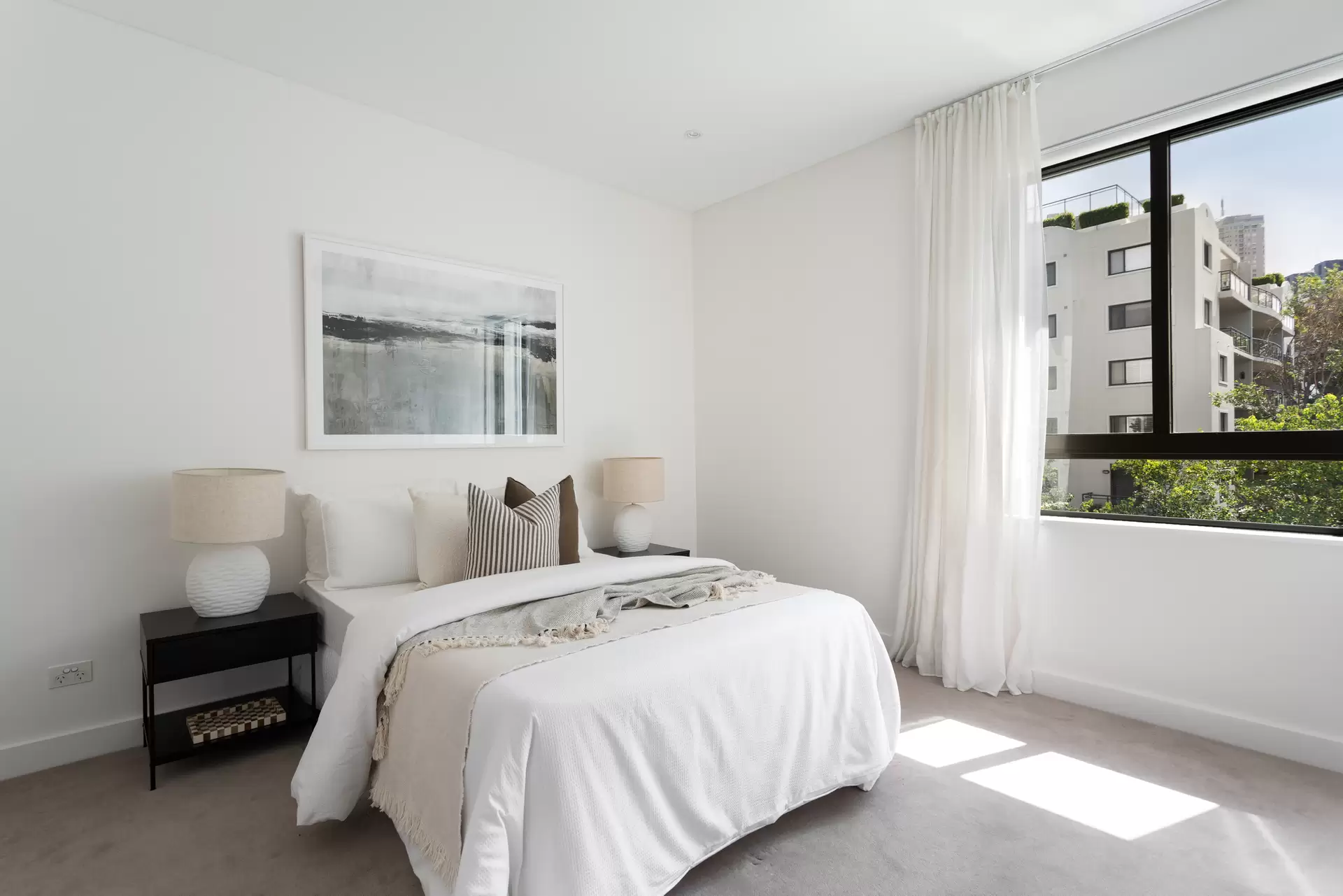 35/16 Neild Avenue, Darlinghurst Sold by Sydney Sotheby's International Realty - image 1