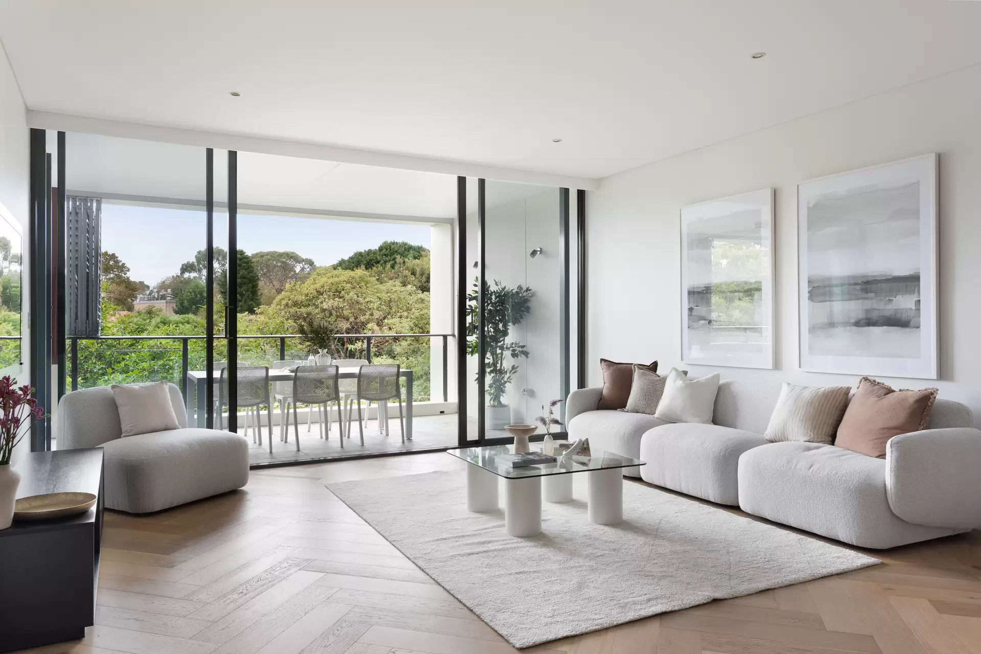 35/16 Neild Avenue, Darlinghurst Sold by Sydney Sotheby's International Realty - image 1