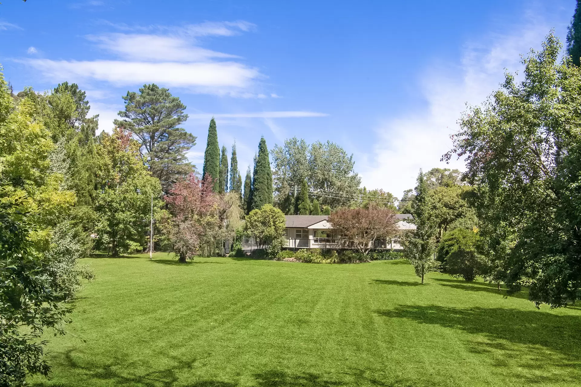 6 Holly Road, Burradoo Sold by Sydney Sotheby's International Realty - image 1