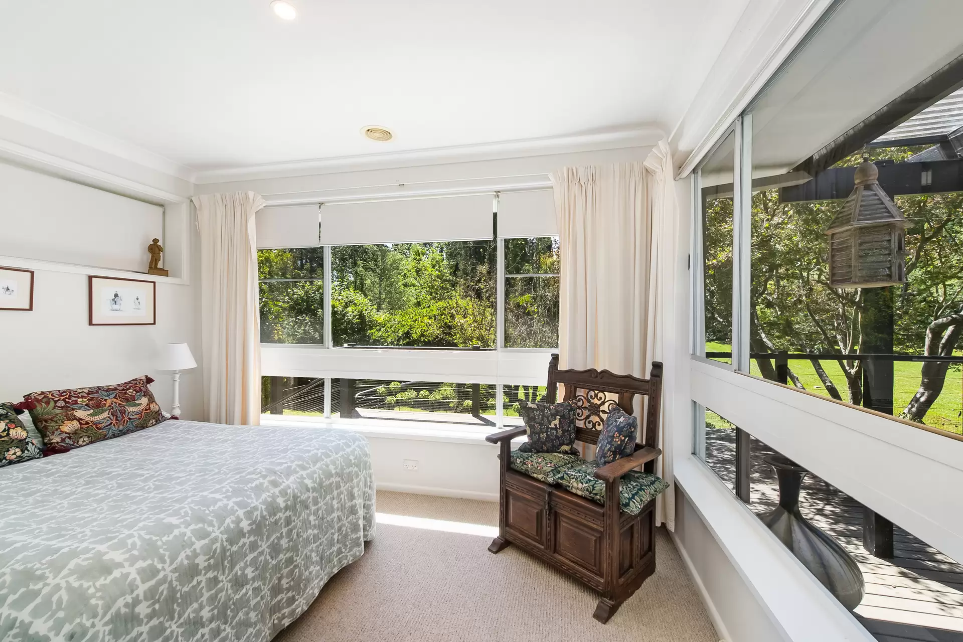 6 Holly Road, Burradoo Sold by Sydney Sotheby's International Realty - image 8