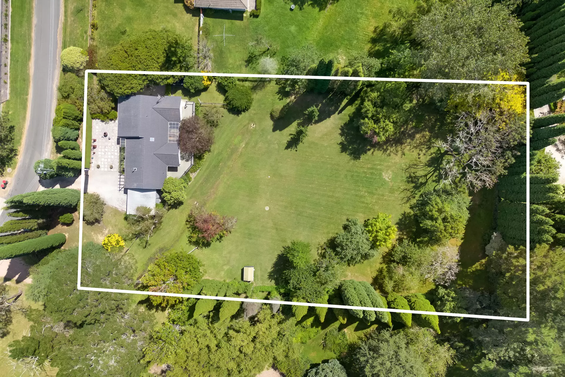 6 Holly Road, Burradoo Sold by Sydney Sotheby's International Realty - image 11