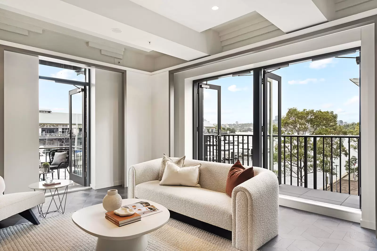 201/8 Darling Island Road, Pyrmont Sold by Sydney Sotheby's International Realty - image 1