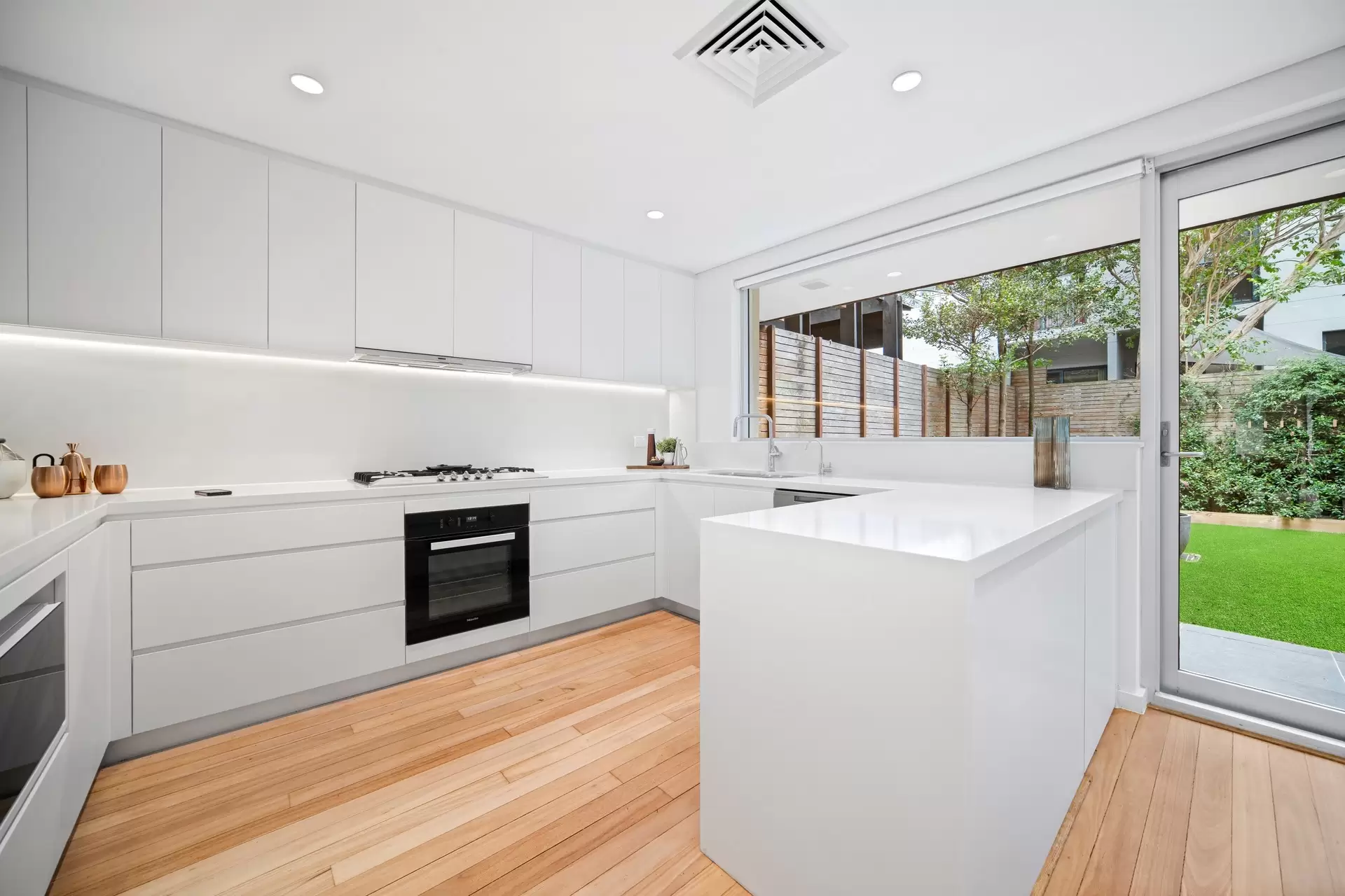 19/69-87 Dangar Street, Randwick Sold by Sydney Sotheby's International Realty - image 5