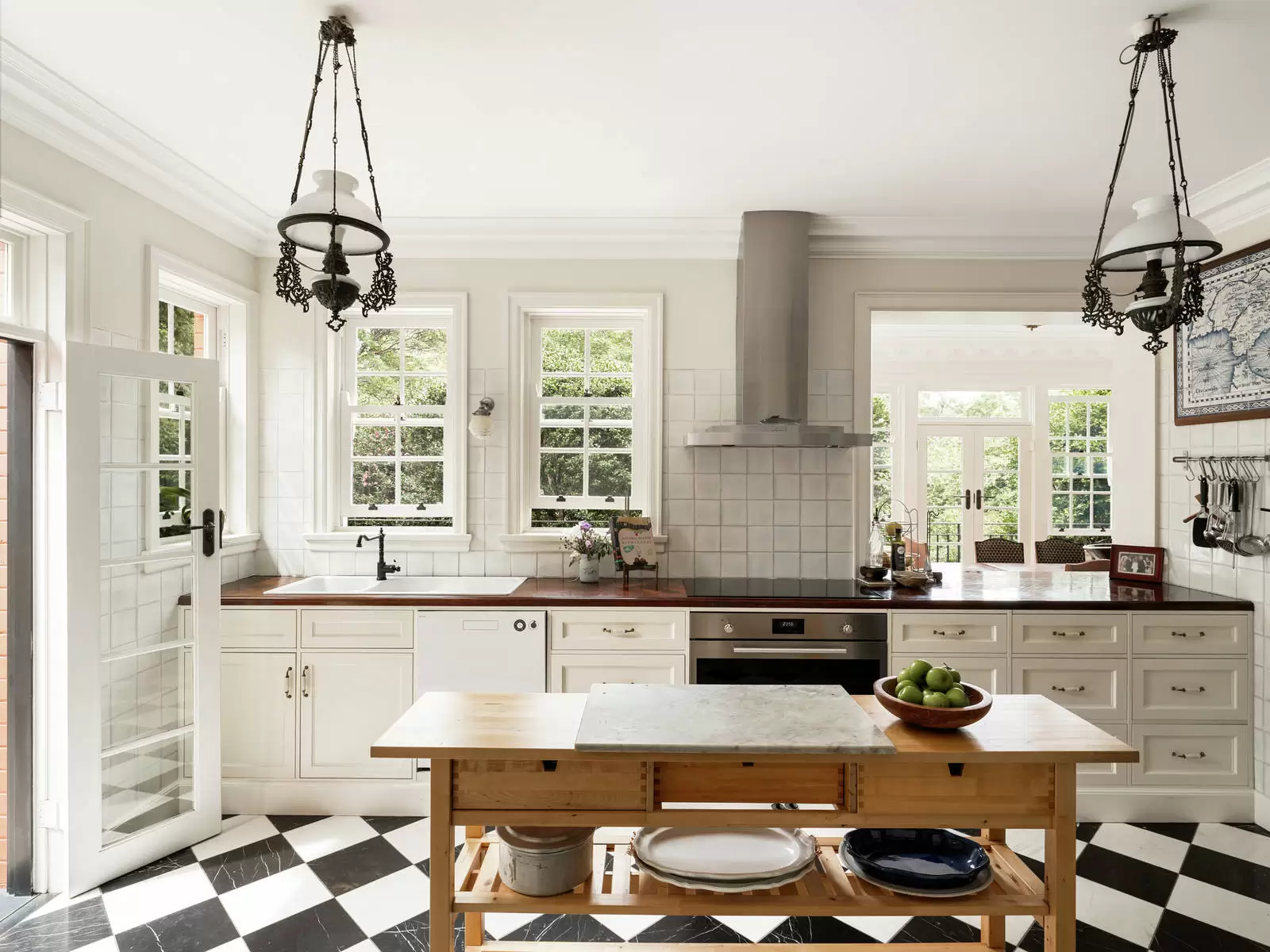 7 Orinoco Street, Pymble Sold by Sydney Sotheby's International Realty - image 8