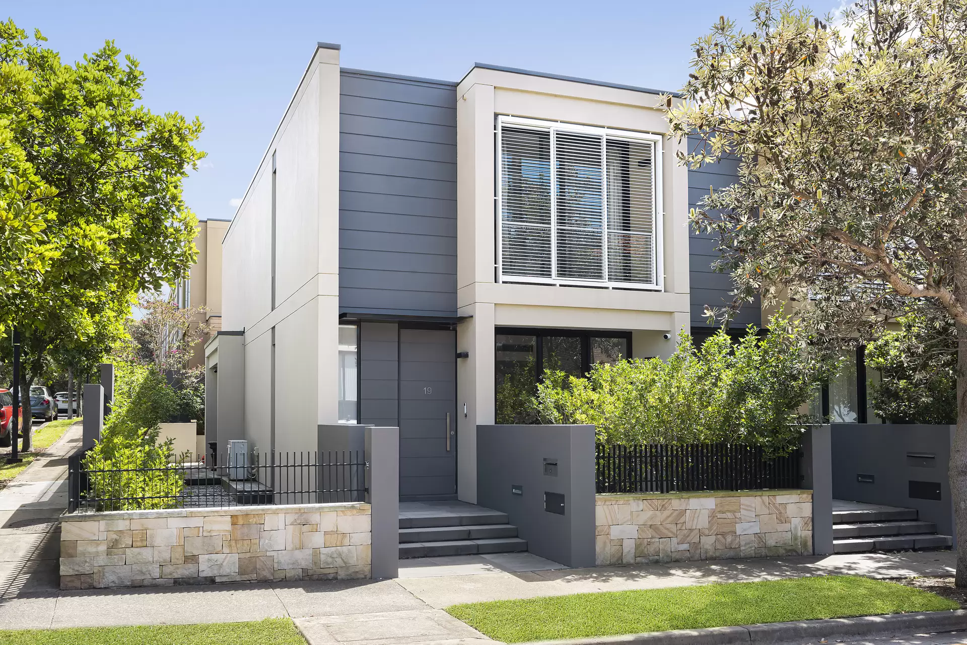 19 Brodie Avenue, Little Bay Sold by Sydney Sotheby's International Realty - image 1