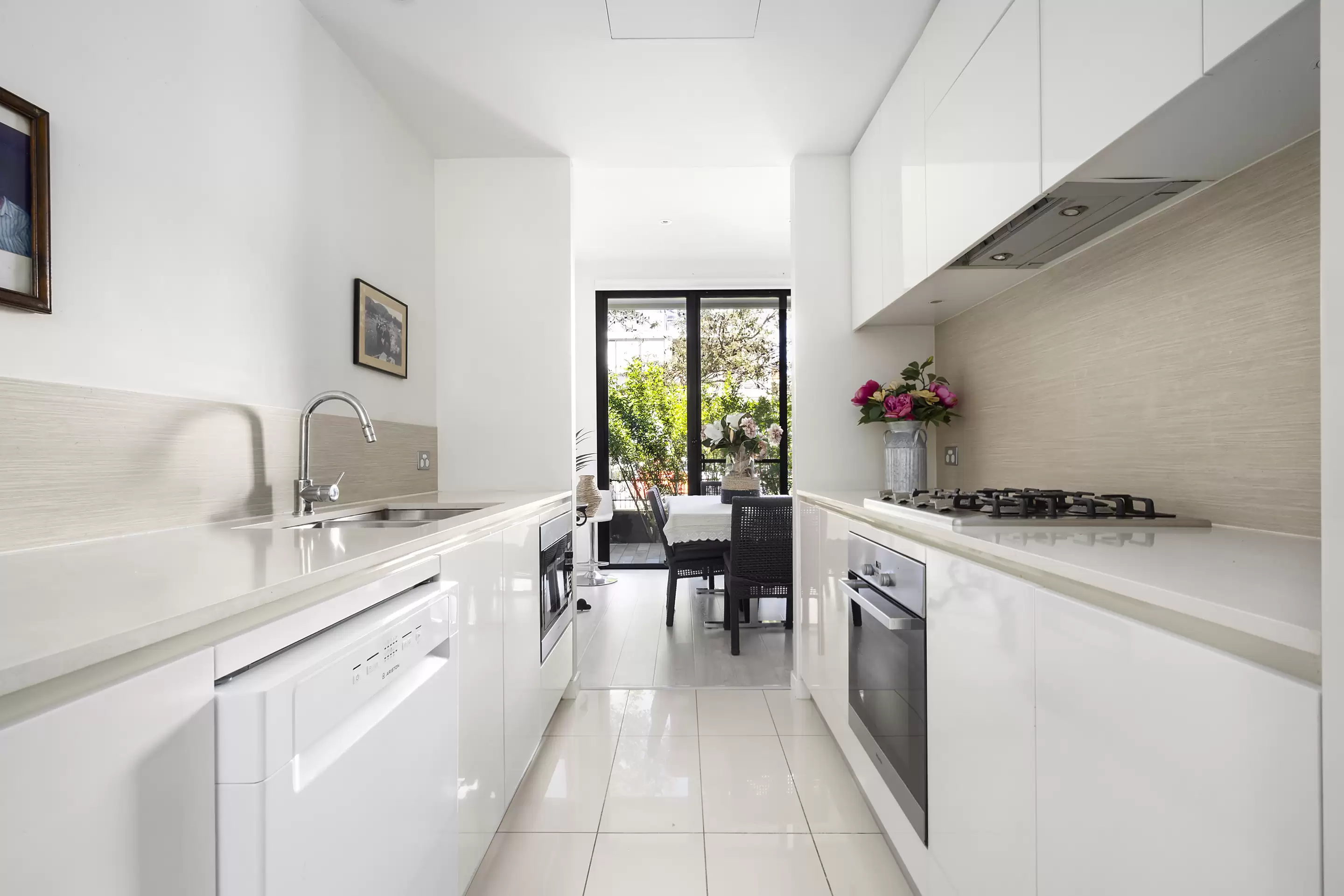 19 Brodie Avenue, Little Bay Sold by Sydney Sotheby's International Realty - image 3