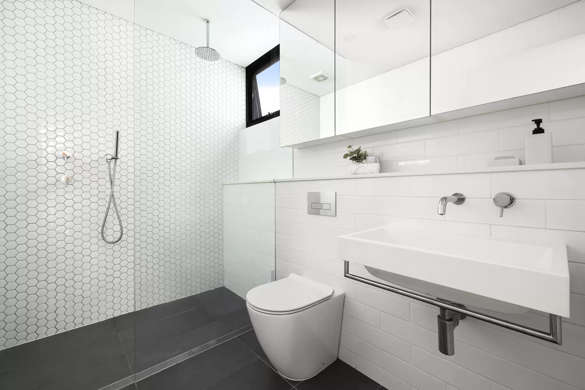 1/12 Kurrawa Avenue, Coogee Sold by Sydney Sotheby's International Realty - image 10