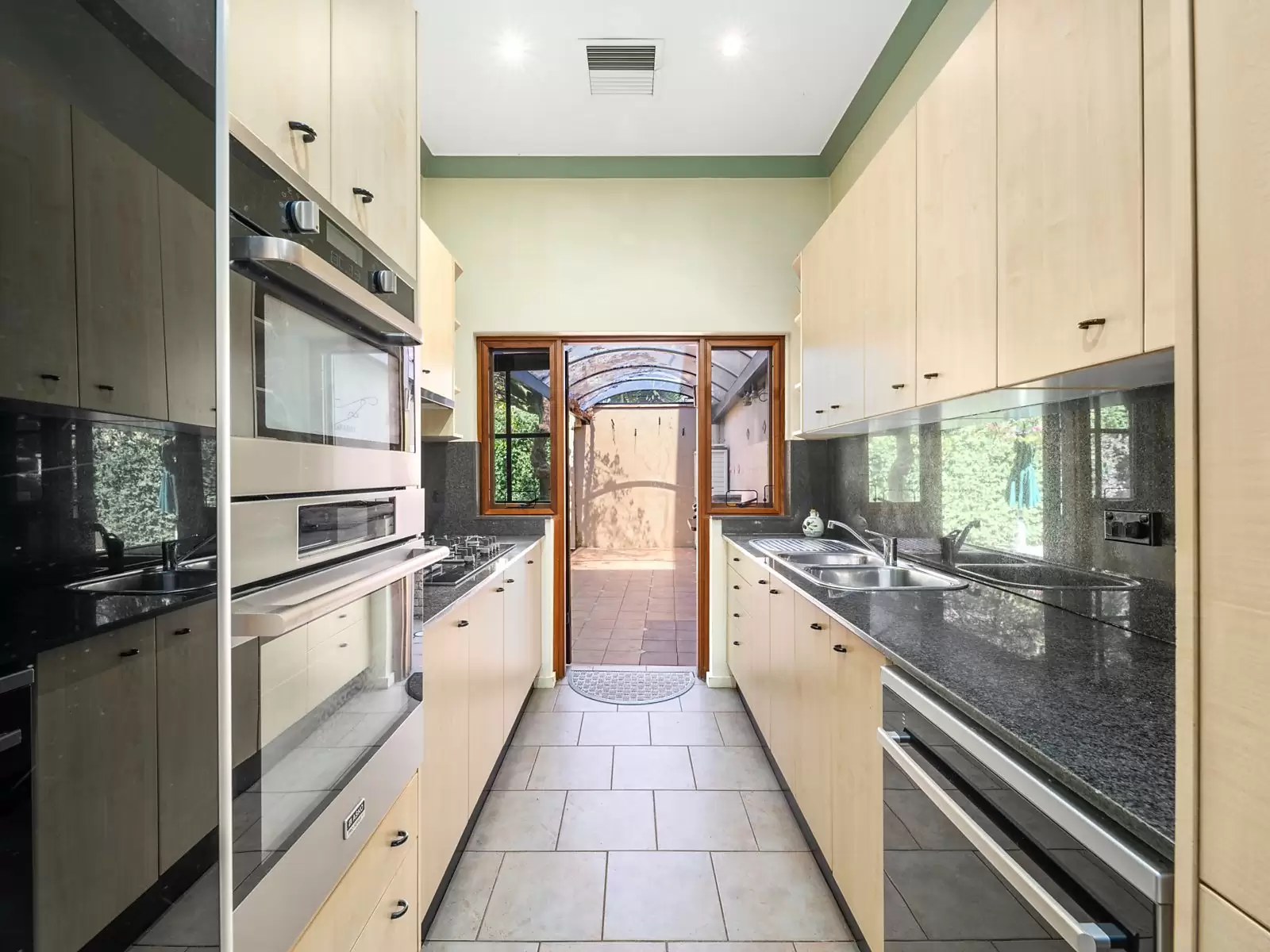 16B Ocean Avenue, Double Bay Sold by Sydney Sotheby's International Realty - image 6