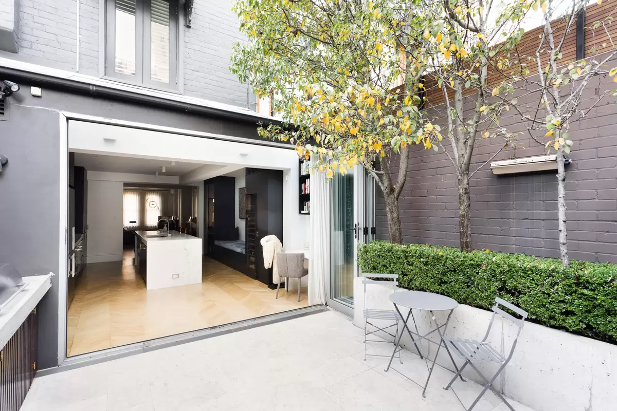 33 Surrey Street, Darlinghurst Sold by Sydney Sotheby's International Realty - image 3