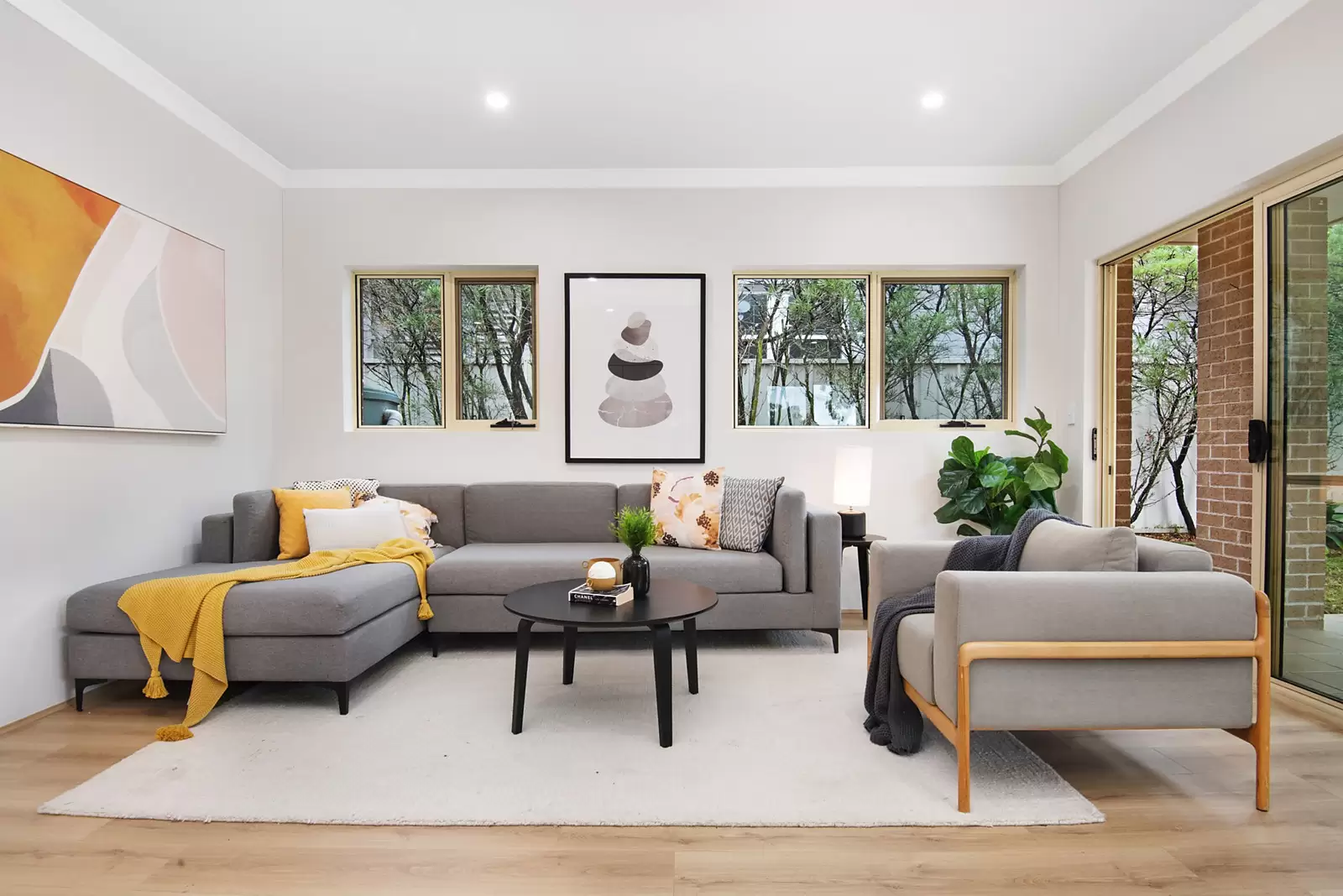 1/230 Kingsway, Caringbah South Sold by Sydney Sotheby's International Realty - image 1