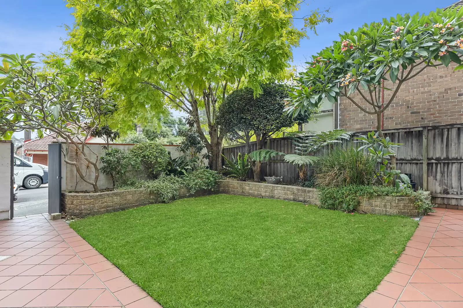 2/74 Coogee Bay Road, Randwick Sold by Sydney Sotheby's International Realty - image 12