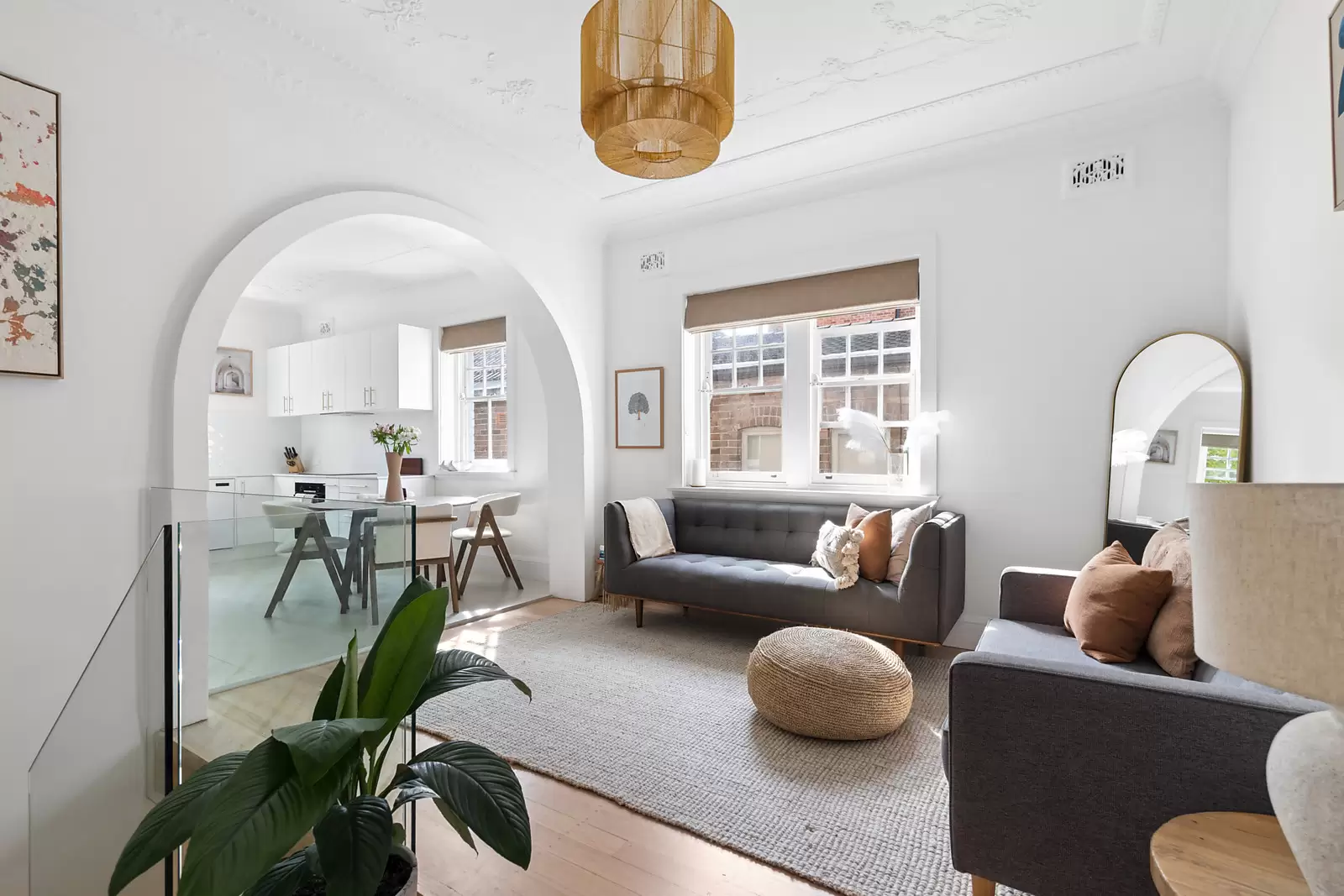 2/74 Coogee Bay Road, Randwick Sold by Sydney Sotheby's International Realty - image 1