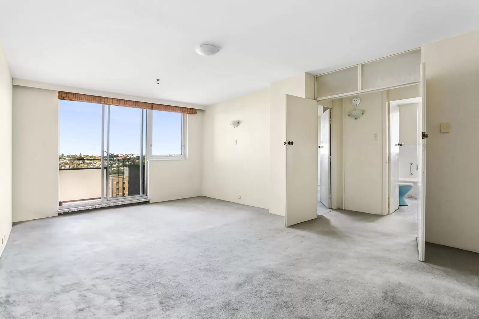 49/8 Fullerton Street, Woollahra Sold by Sydney Sotheby's International Realty - image 2