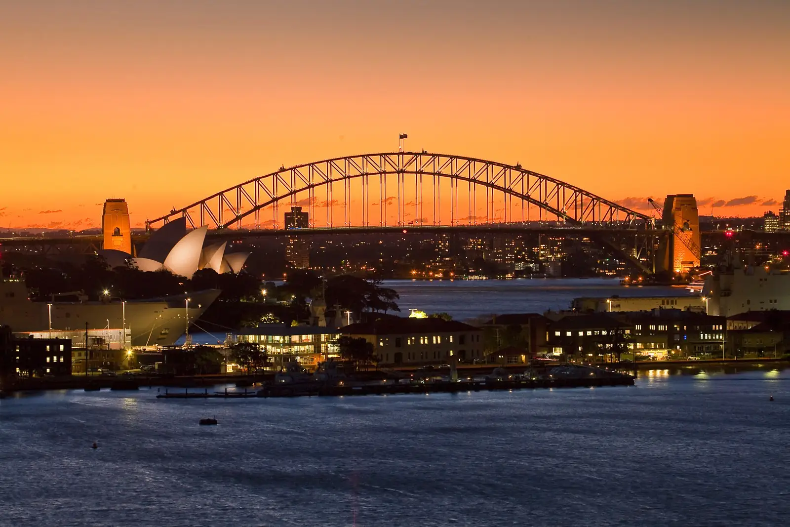 5B/5-11 Thornton Street, Darling Point Sold by Sydney Sotheby's International Realty - image 1