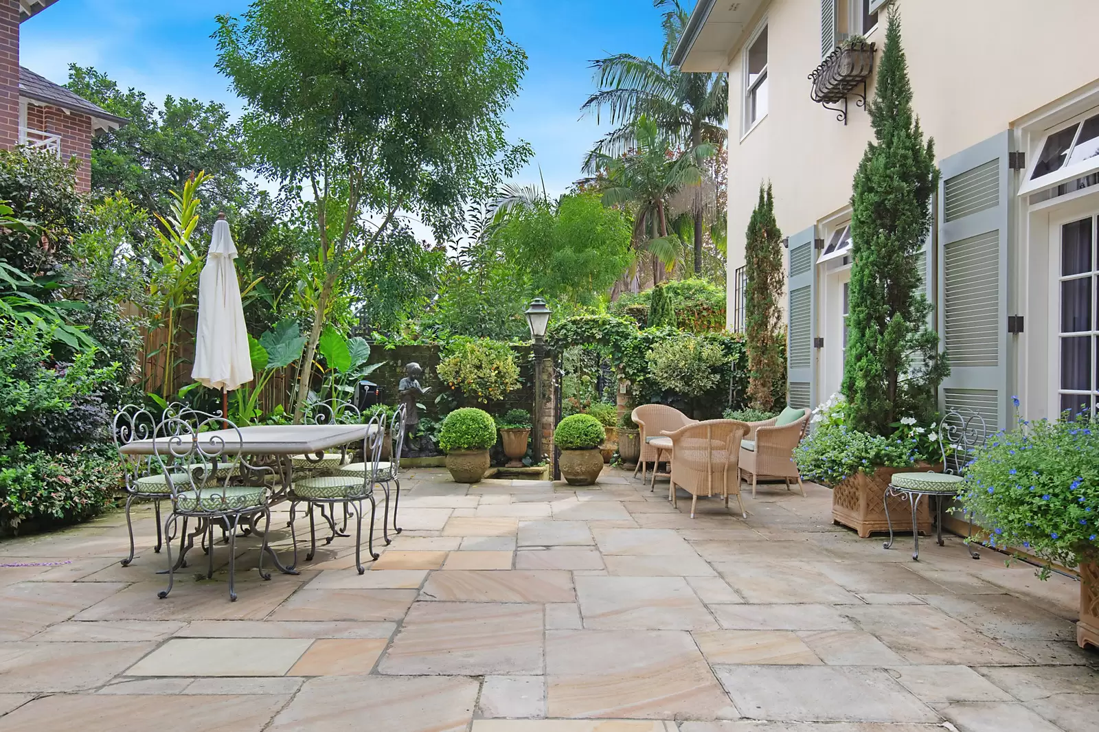 11 Wallaroy Road, Woollahra Sold by Sydney Sotheby's International Realty - image 7