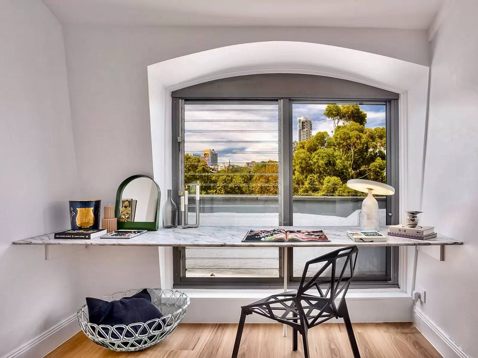 14/57 Cowper Wharf Roadway, Woolloomooloo Sold by Sydney Sotheby's International Realty - image 2